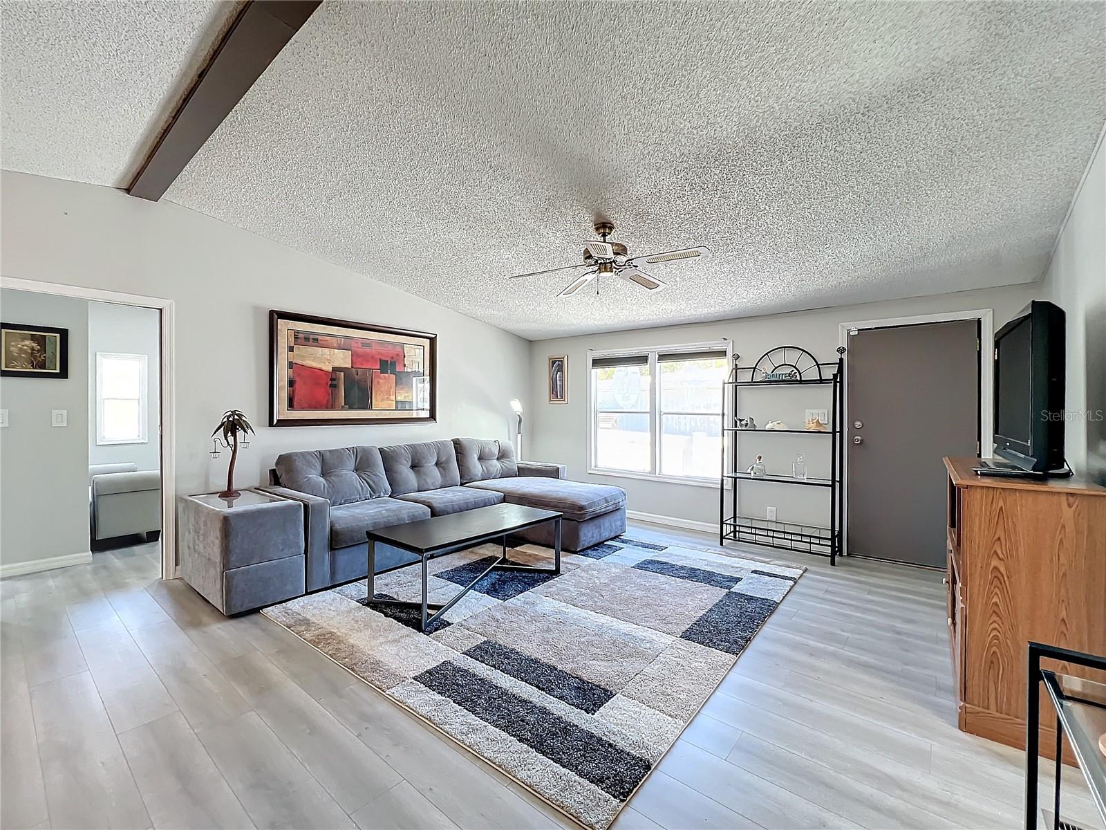 EAST LAKE HARRIS ESTATES - Residential