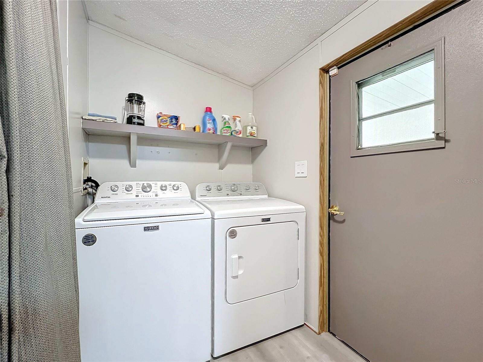 EAST LAKE HARRIS ESTATES - Residential