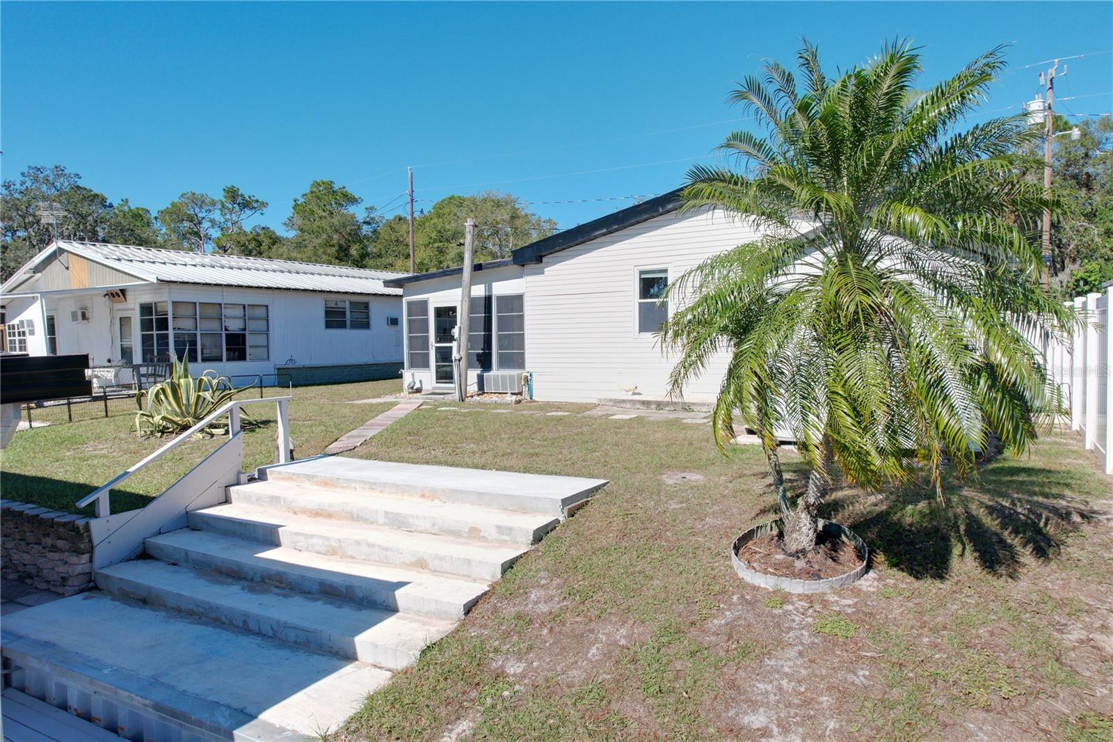 EAST LAKE HARRIS ESTATES - Residential