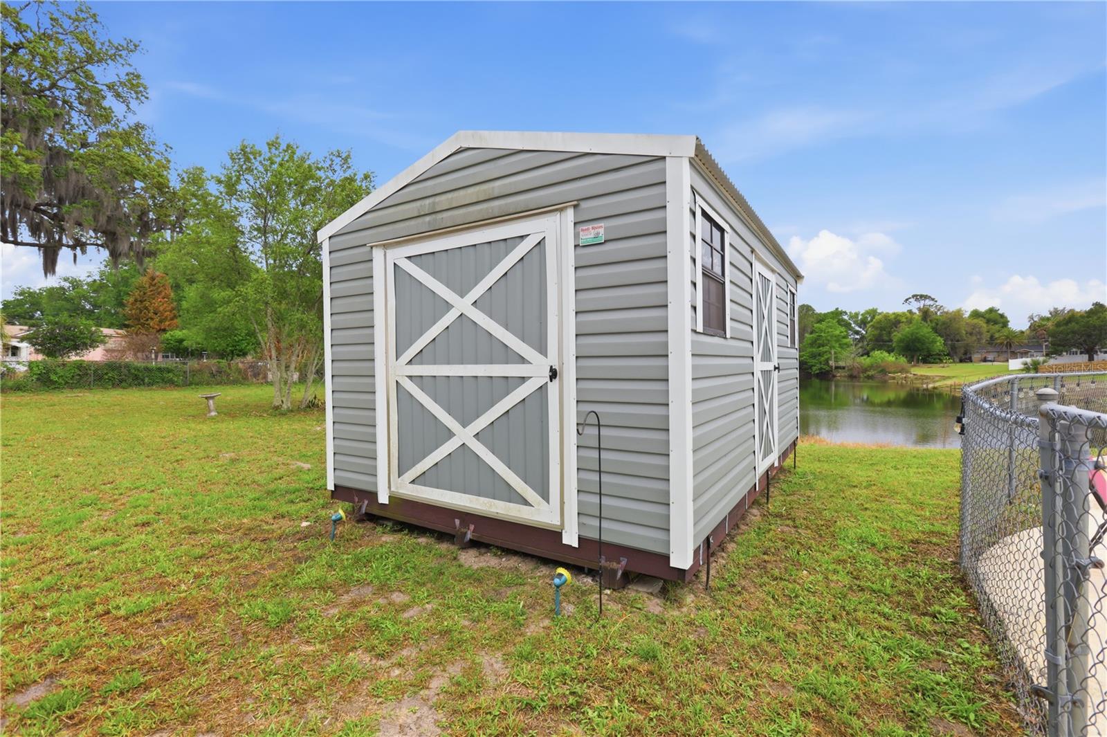 DEBARY S OF HIGHBANKS - Residential