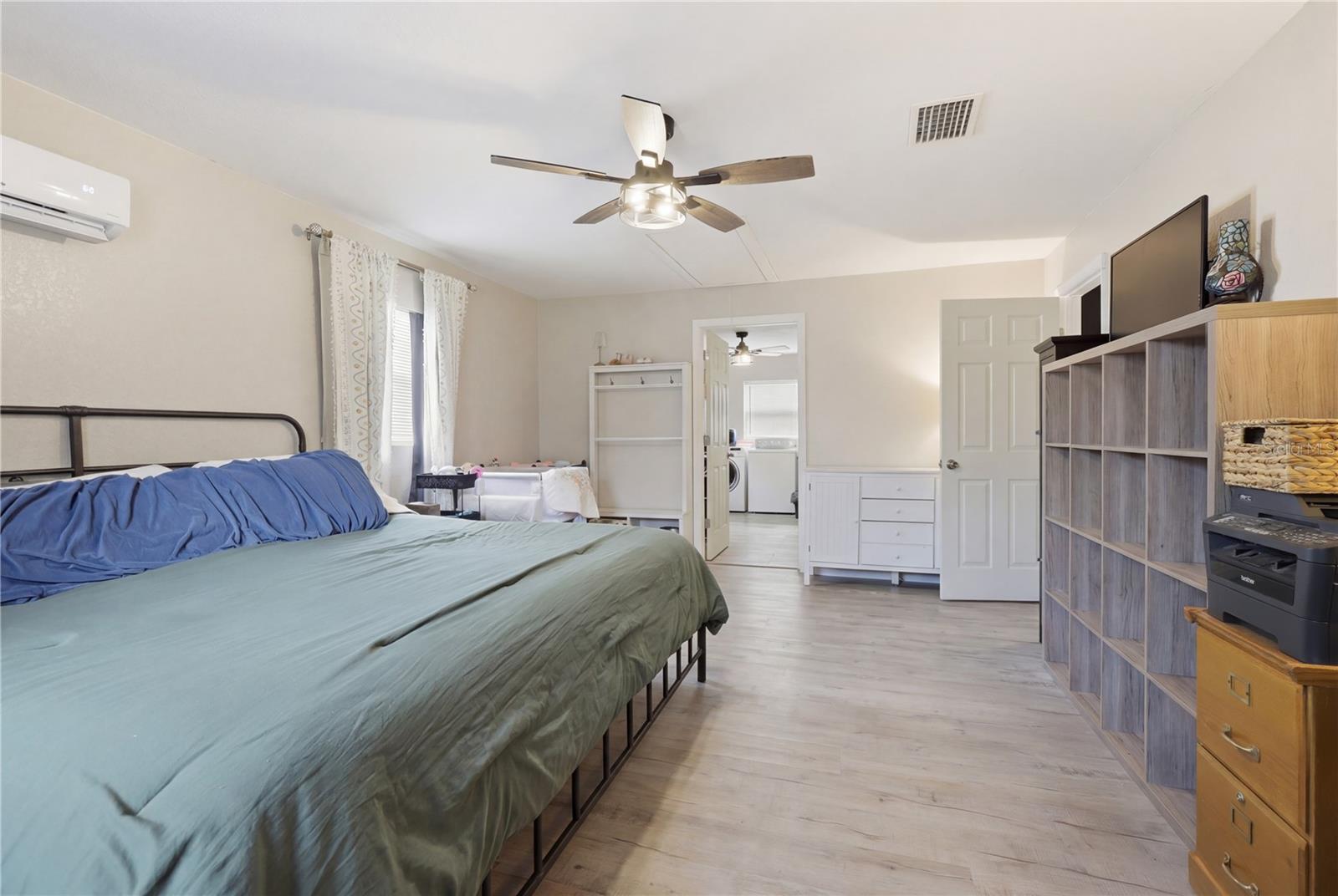 DEBARY S OF HIGHBANKS - Residential