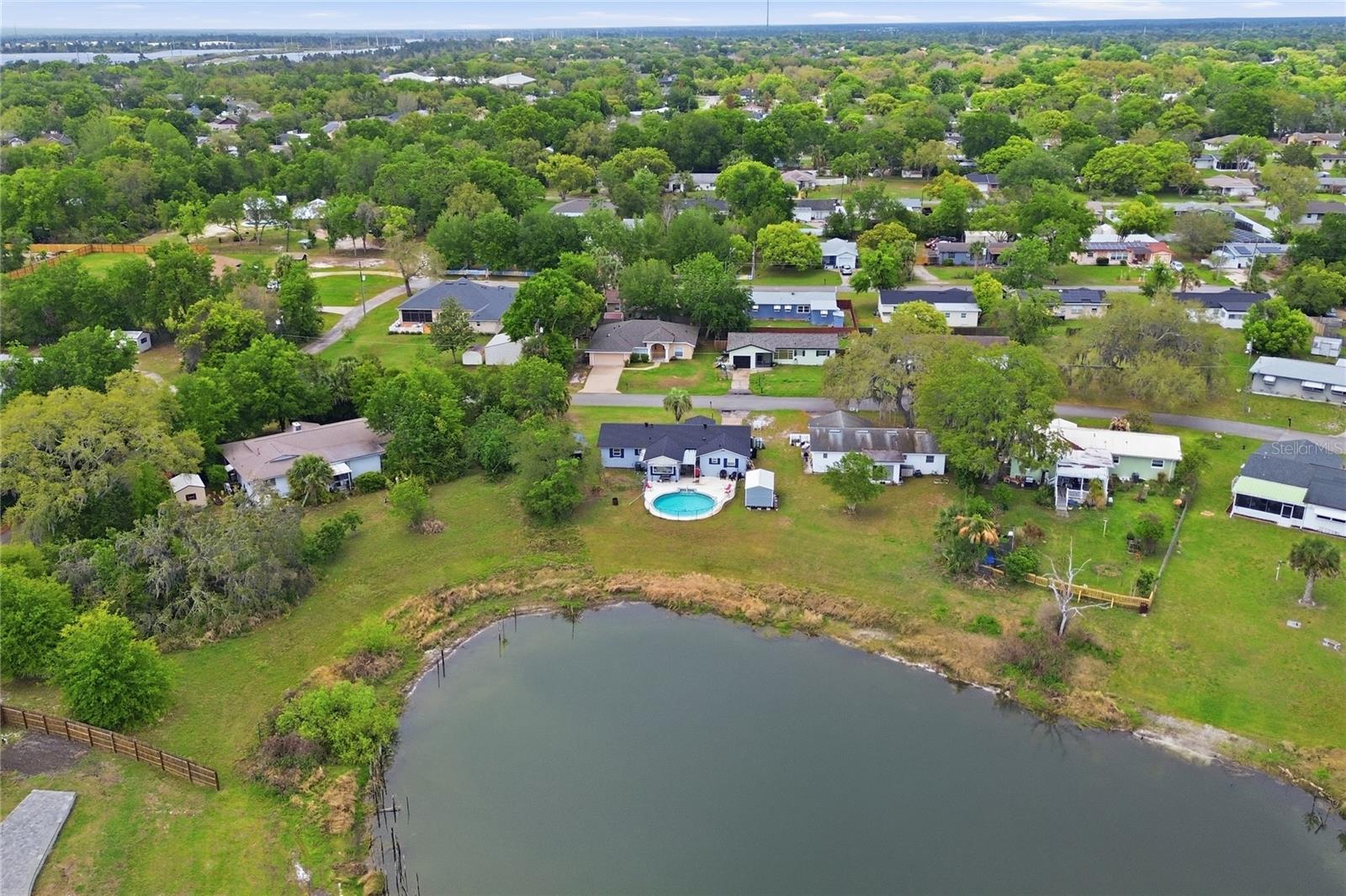 DEBARY S OF HIGHBANKS - Residential