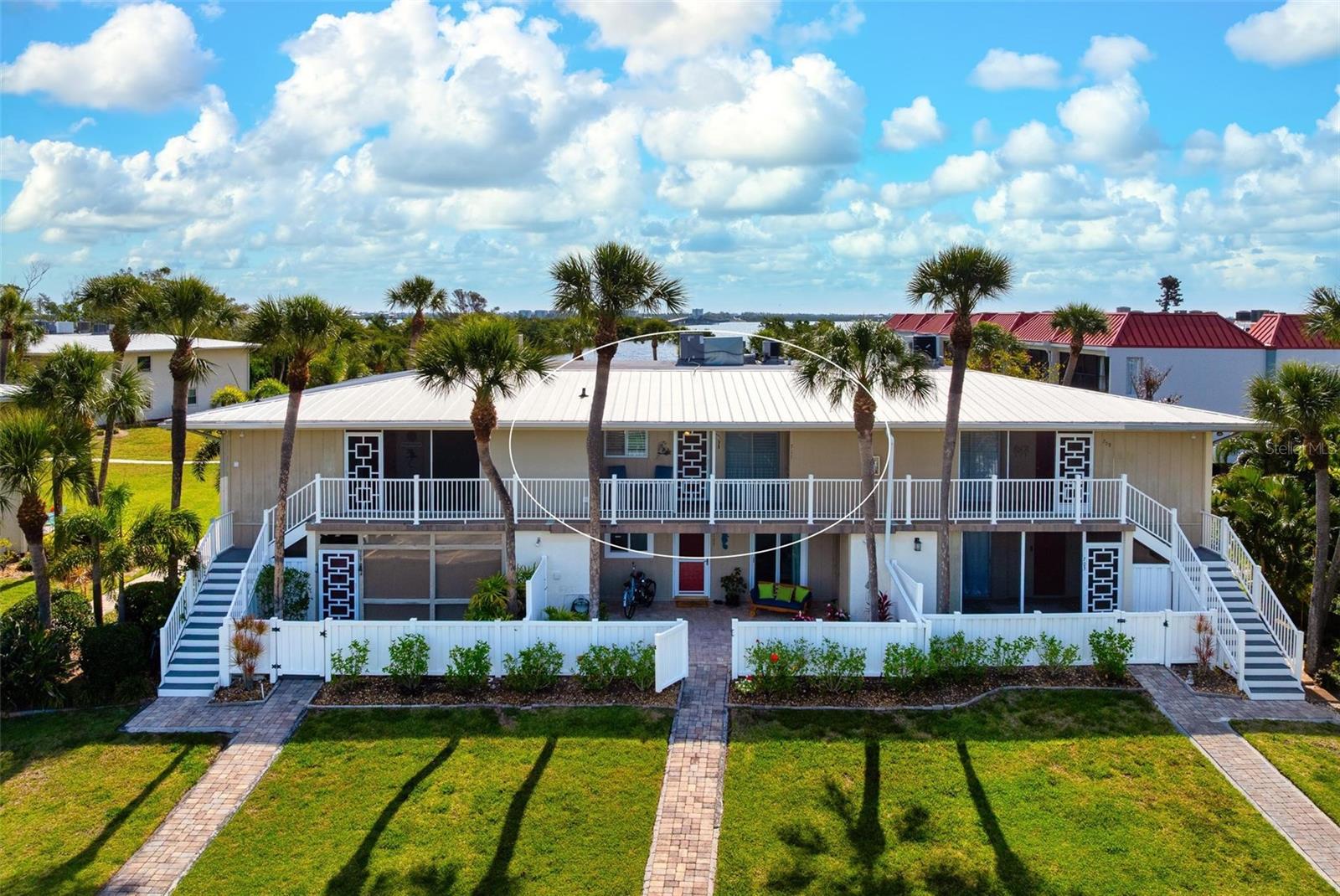 711 MANATEE AVENUE