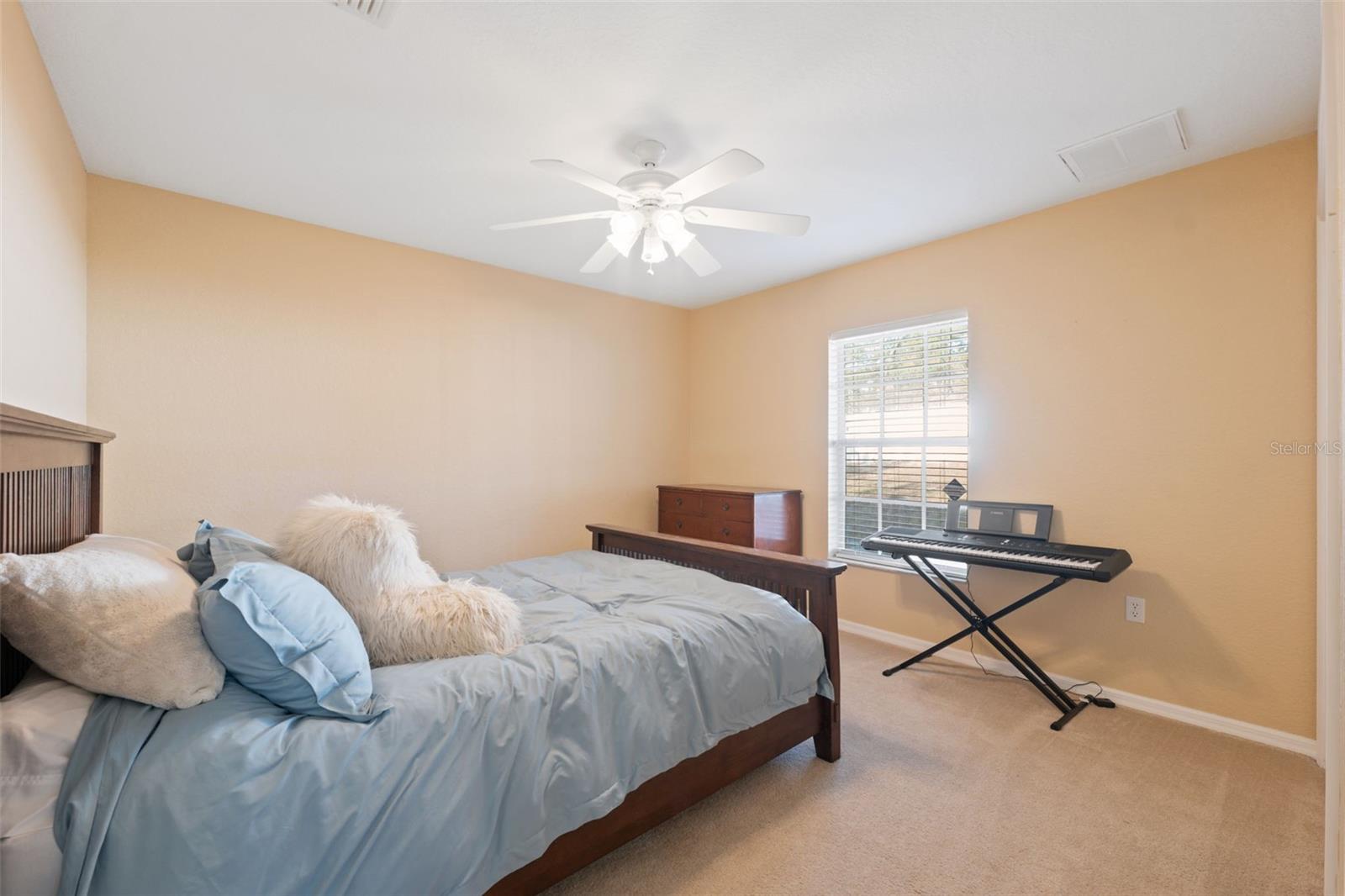 ROYAL HIGHLANDS - Residential