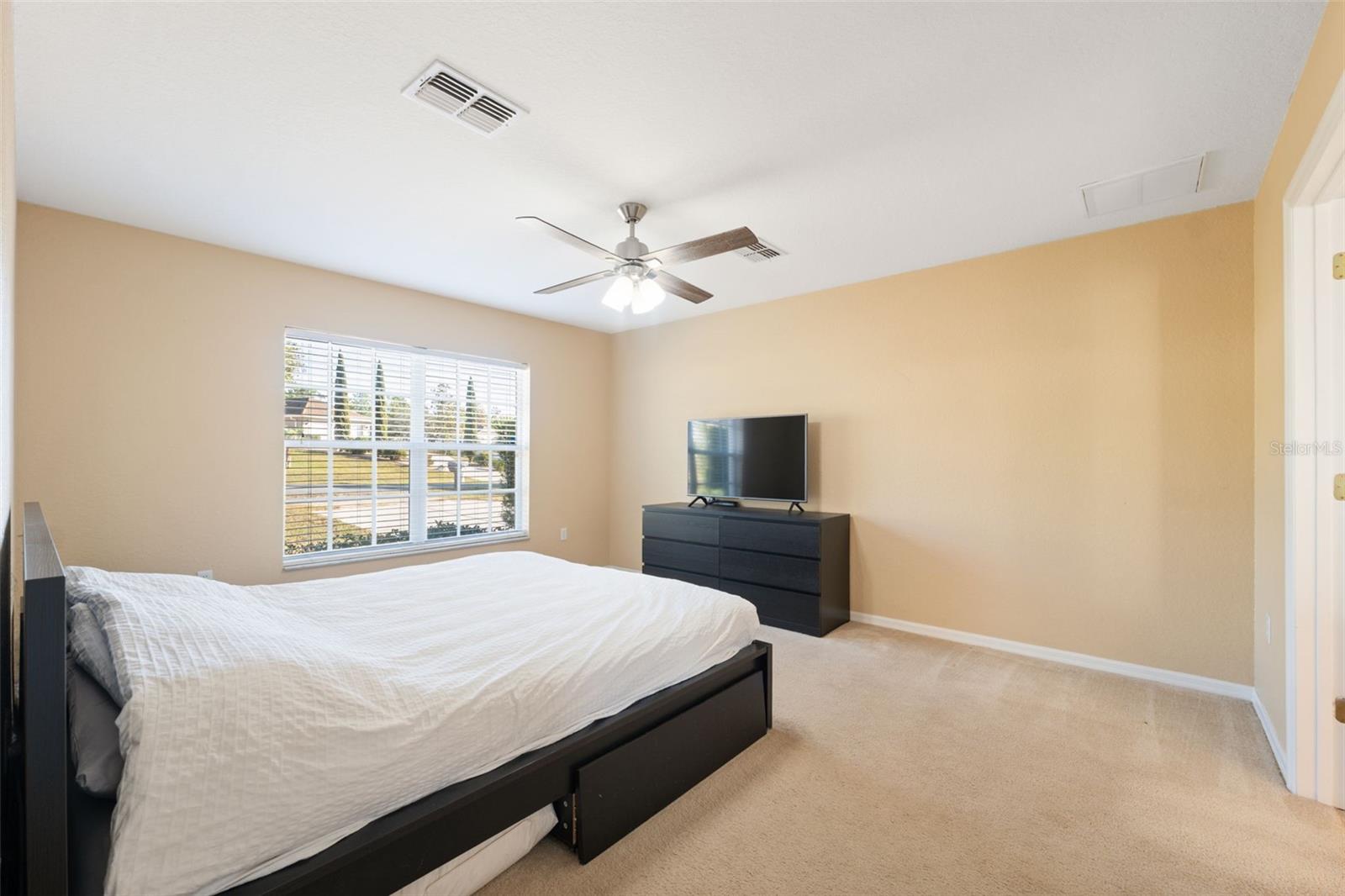 ROYAL HIGHLANDS - Residential