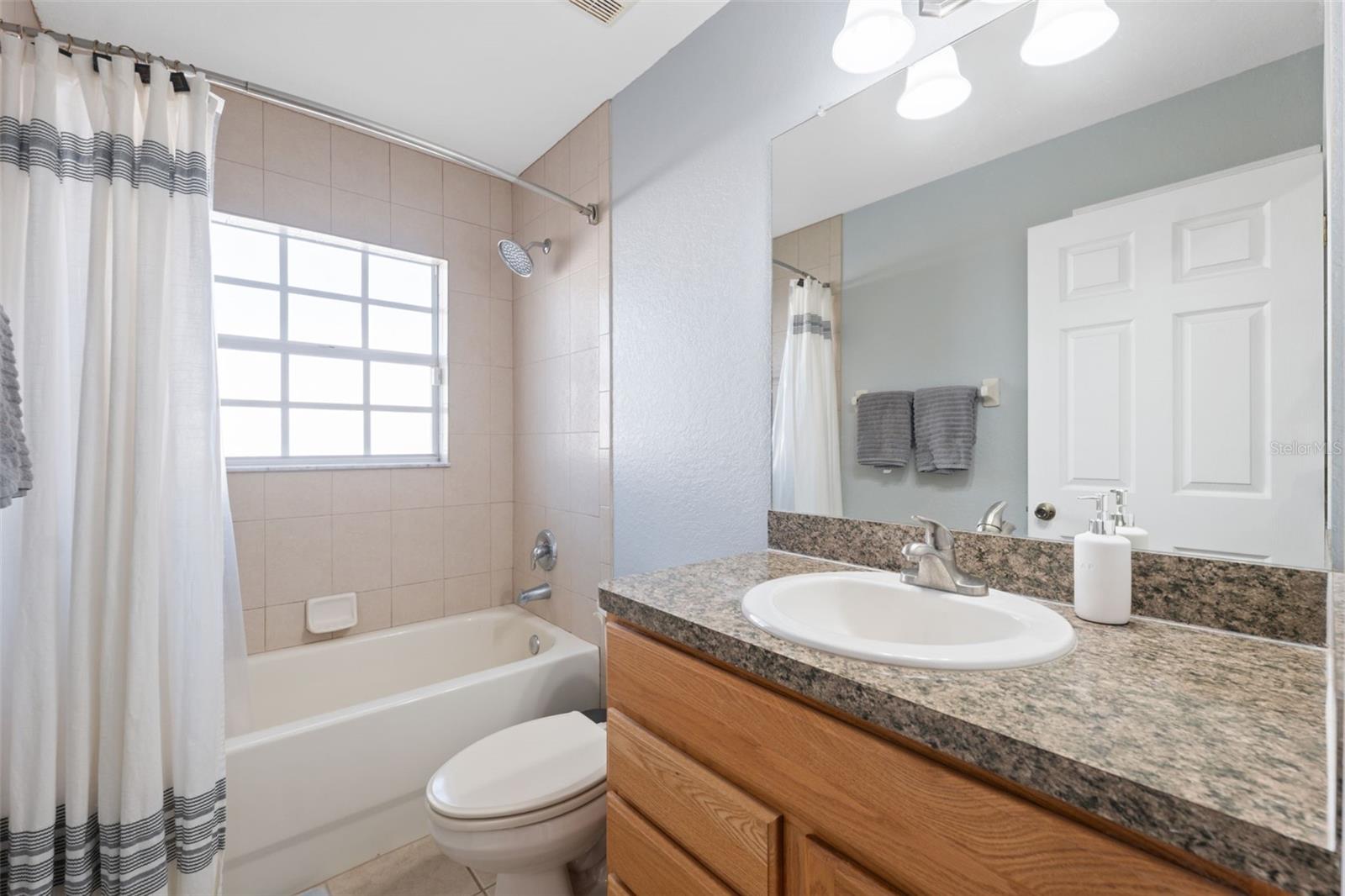 ROYAL HIGHLANDS - Residential