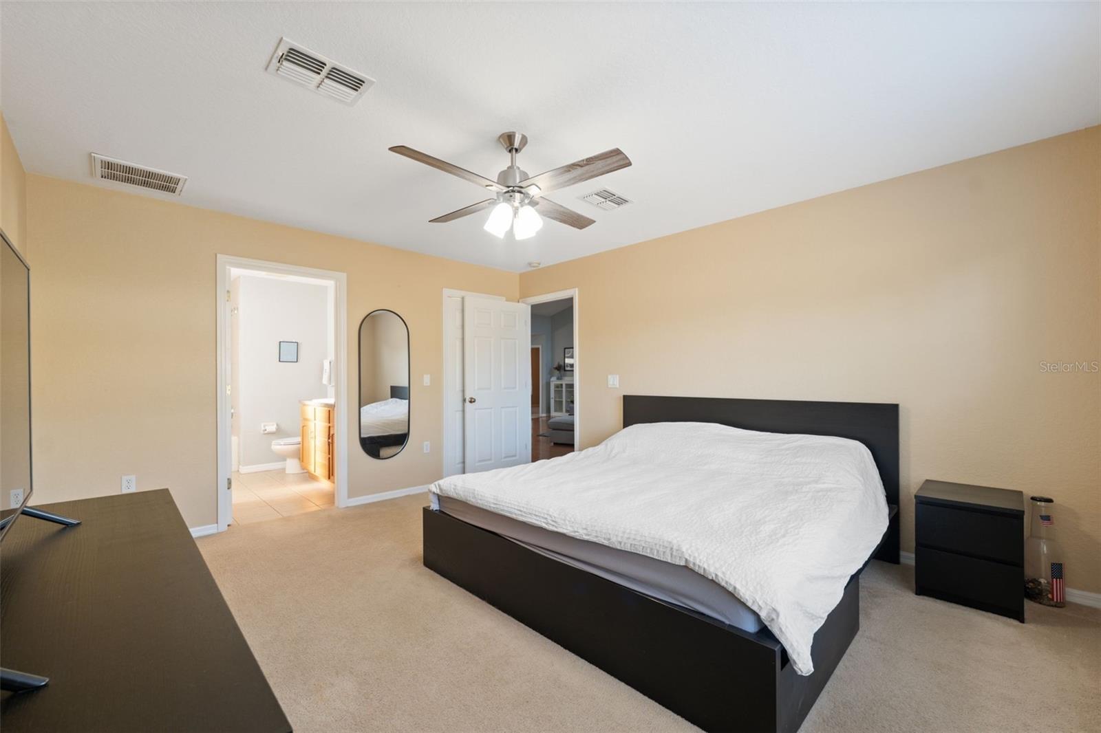 ROYAL HIGHLANDS - Residential