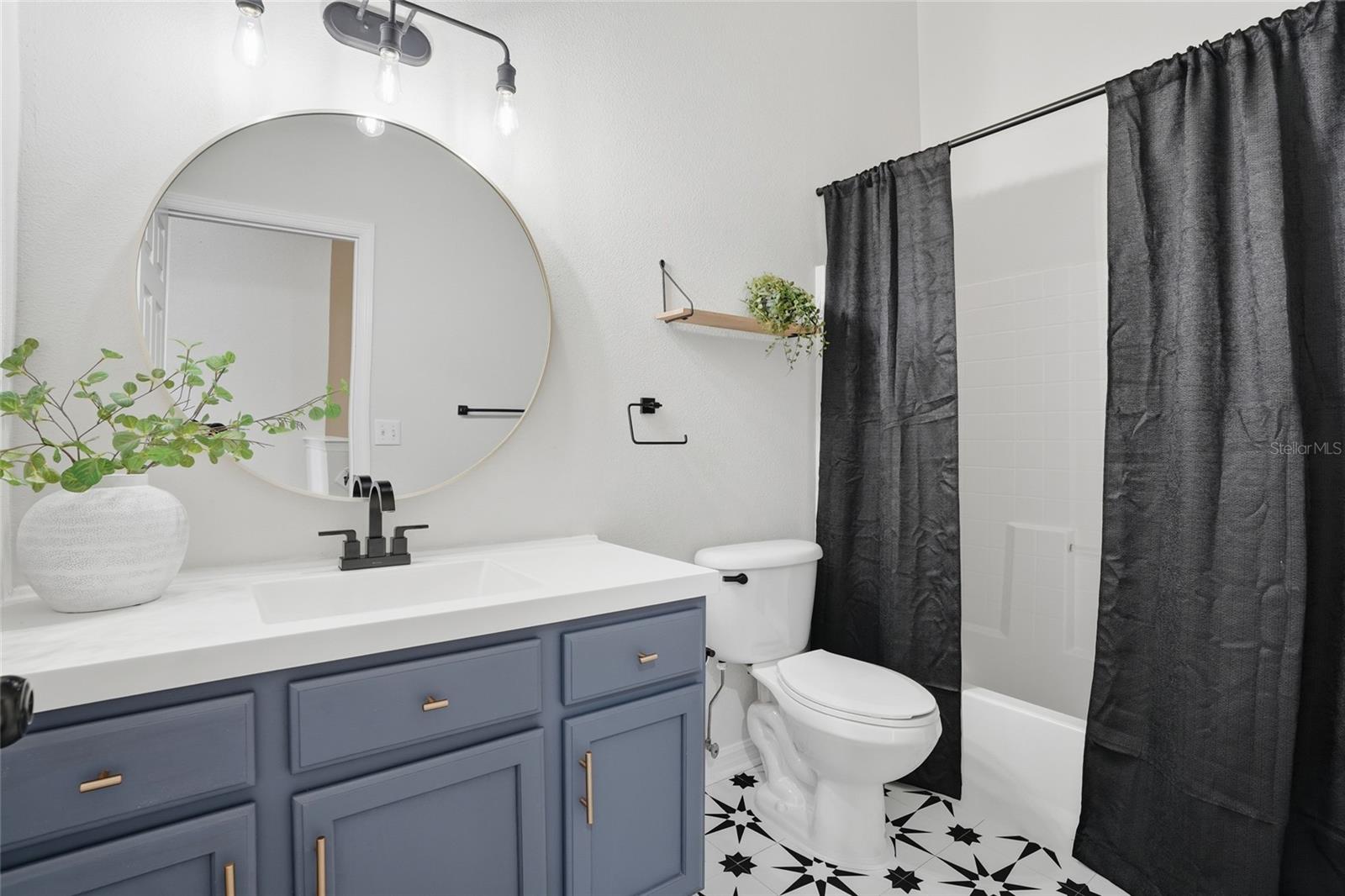 BAY BREEZE COVE - Residential