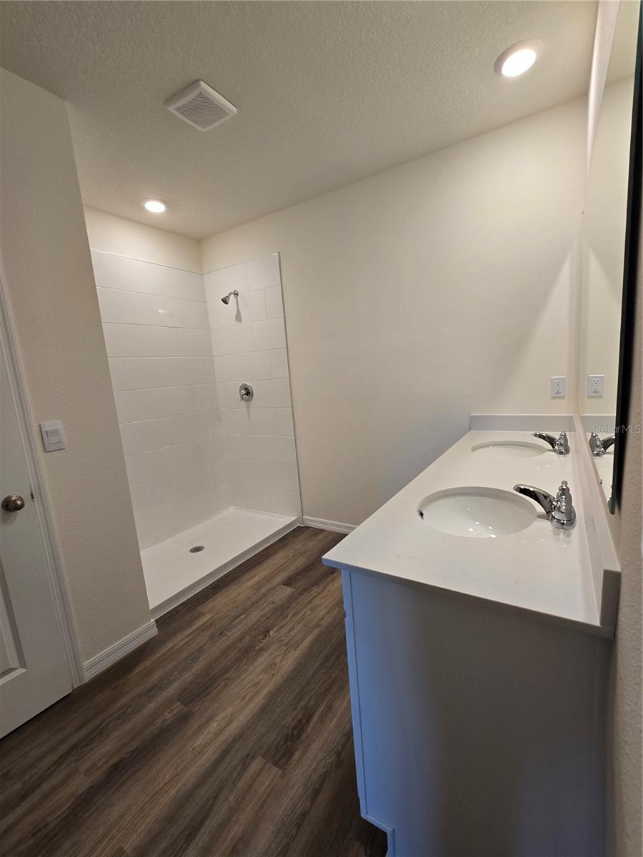 1087 MORFONTAIN STREET