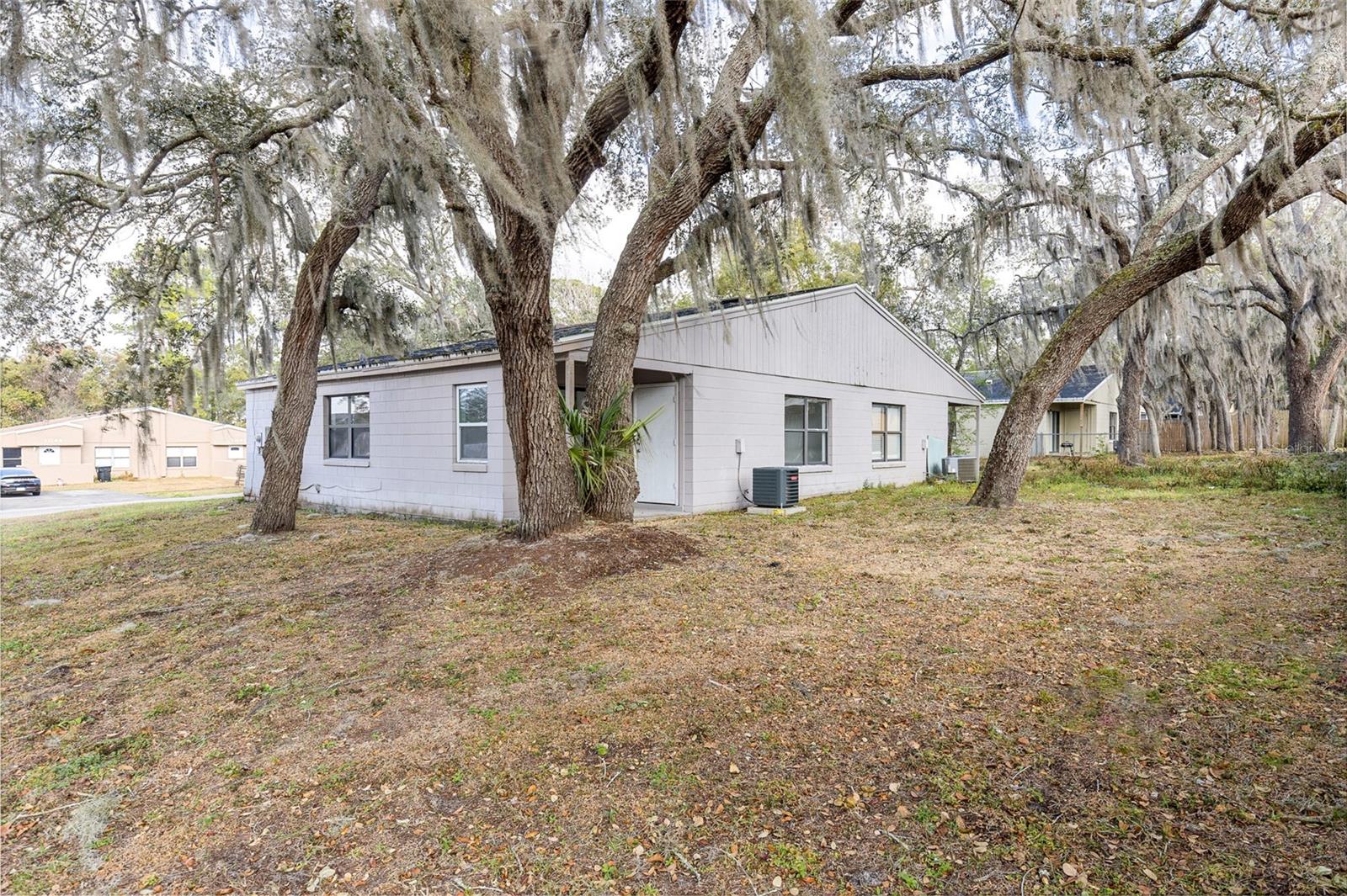 SHERWOOD FOREST - Residential