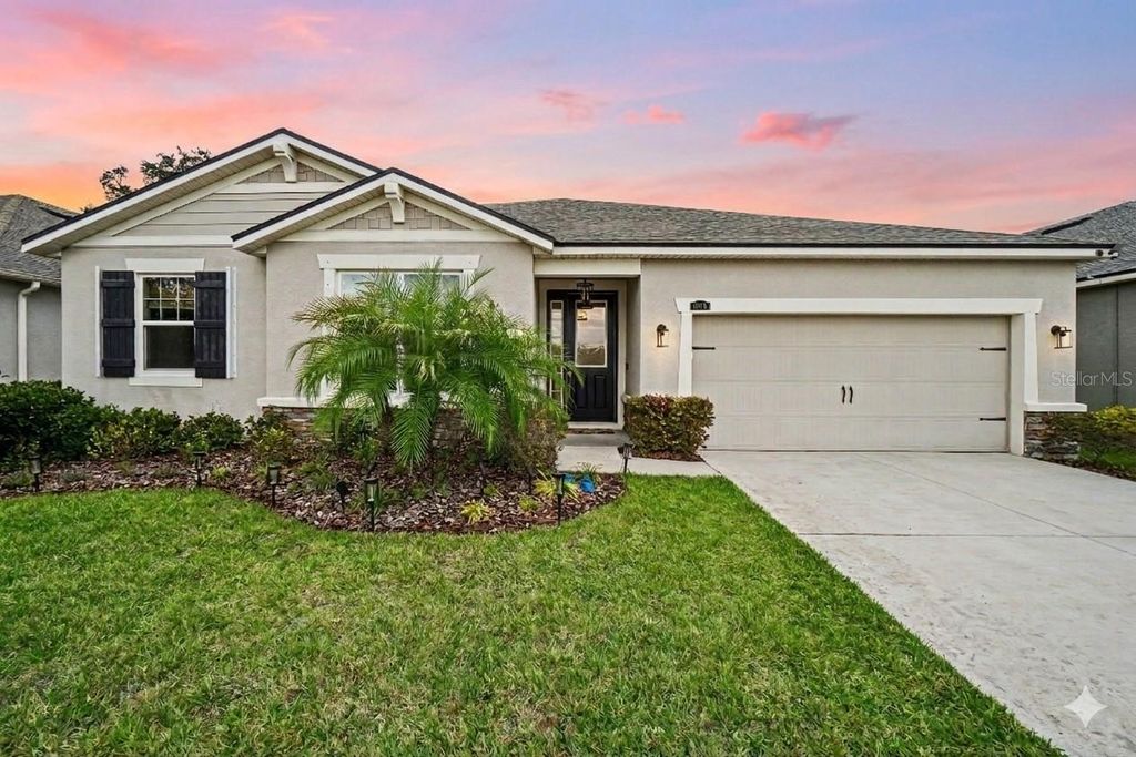 Photo of 11406 Blue Woods Drive, Riverview, FL 33569 (MLS # TB8483910)