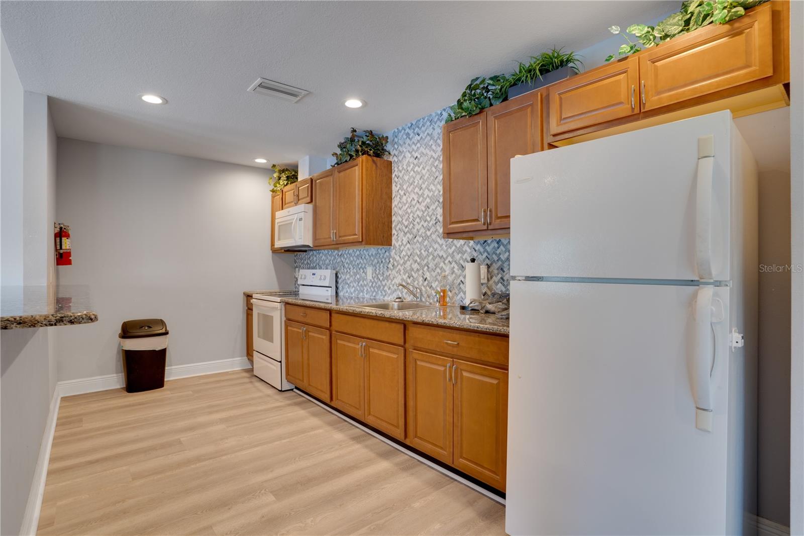 NORTH BAY VILLAGE CONDO - Residential Lease