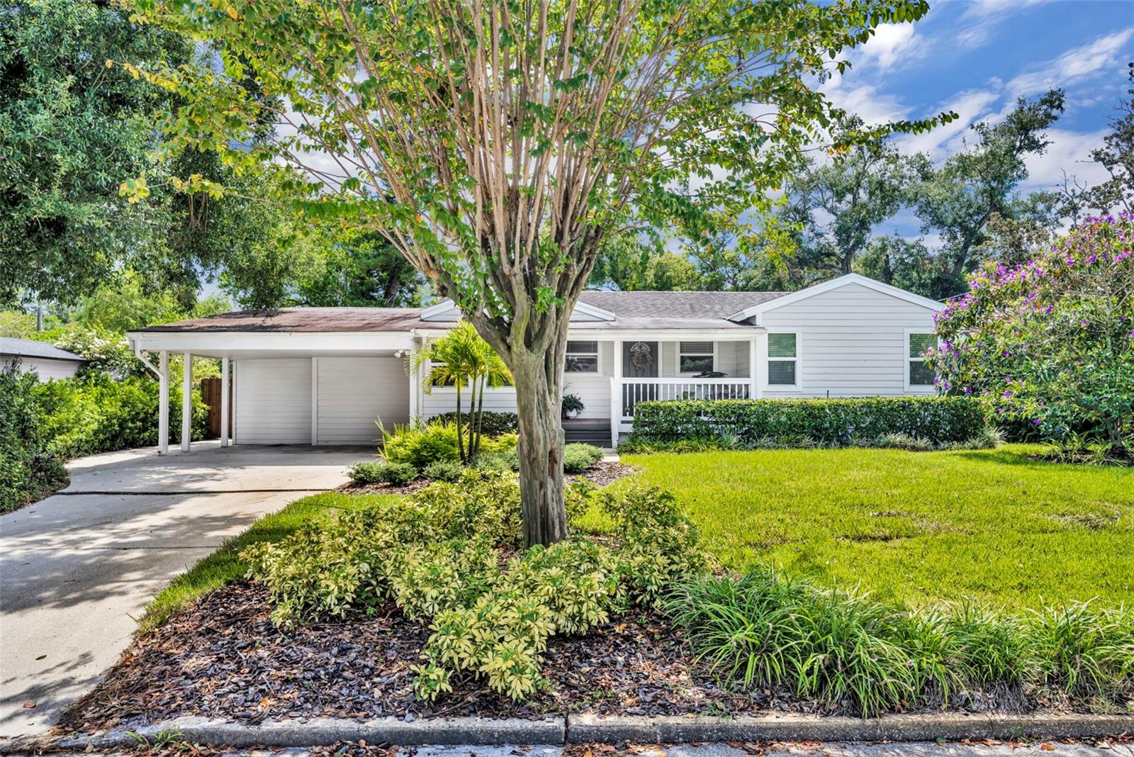 Charming and well-maintained, this 3-bedroom, 2-bath bungalow in the heart of Colonialtown offers the perfect blend of character and convenience. Step inside to find a warm and inviting floor plan filled with natural light, original details, and thoughtful updates including a freshly designed kitchen. The home has been lovingly cared for, making it truly move-in ready. Perfectly situated and surrounded by trendy shops, restaurants, Leu Gardens, ten minute drive either way from downtown Orlando or opulent Park Ave.
With its unbeatable location, classic charm, and excellent upkeep, this Colonialtown bungalow is a rare find that combines lifestyle, comfort, and value.