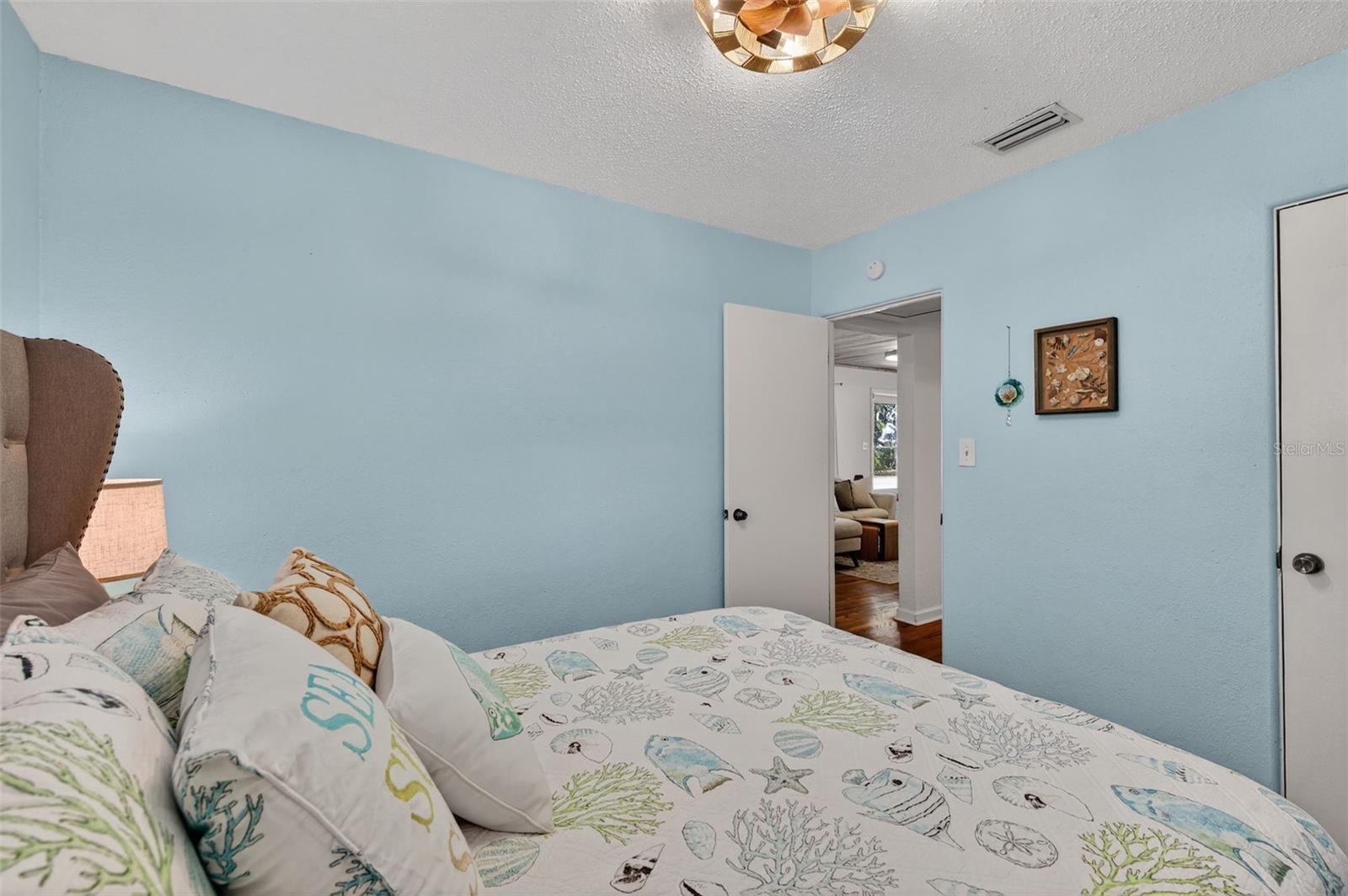 THIRTIETH AVE SUB EXTENTION - Residential Lease