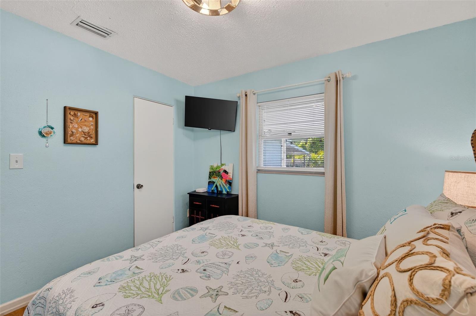 THIRTIETH AVE SUB EXTENTION - Residential Lease