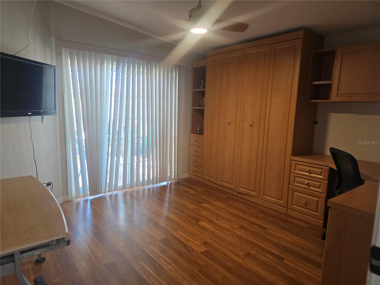 WINDMILL VILLAGE - Residential