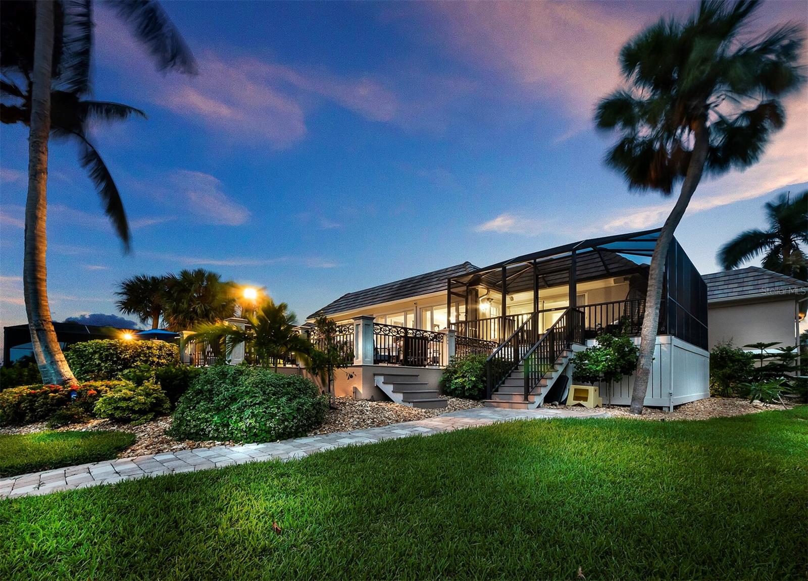 BAY ISLES - Residential