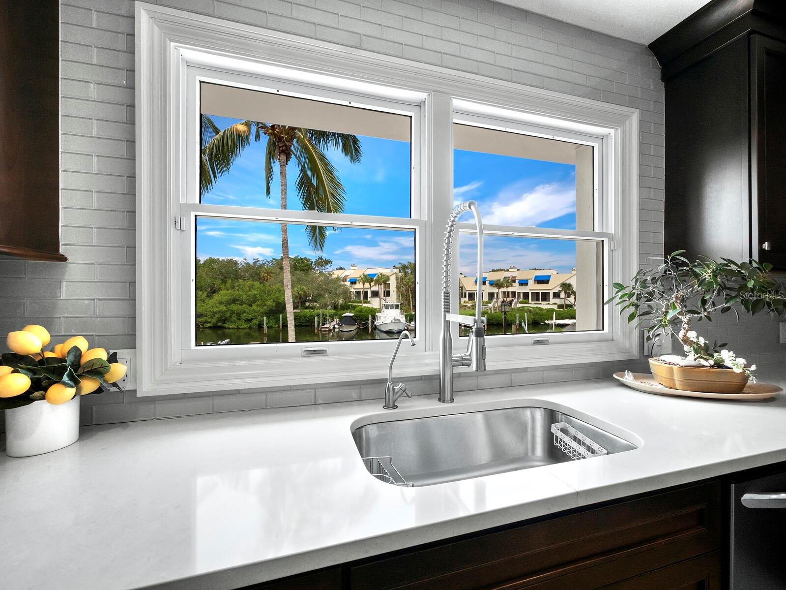 BAY ISLES - Residential