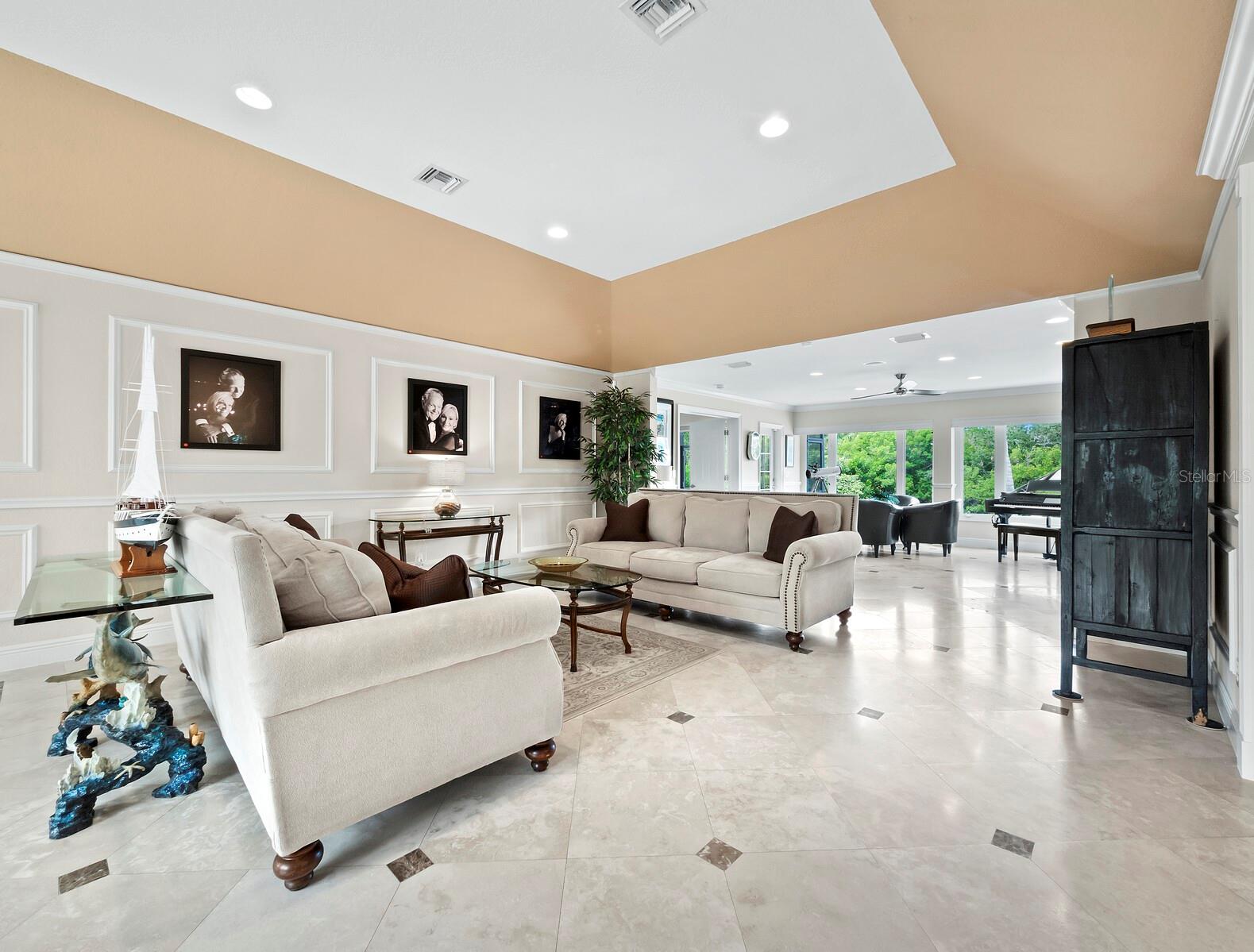 BAY ISLES - Residential