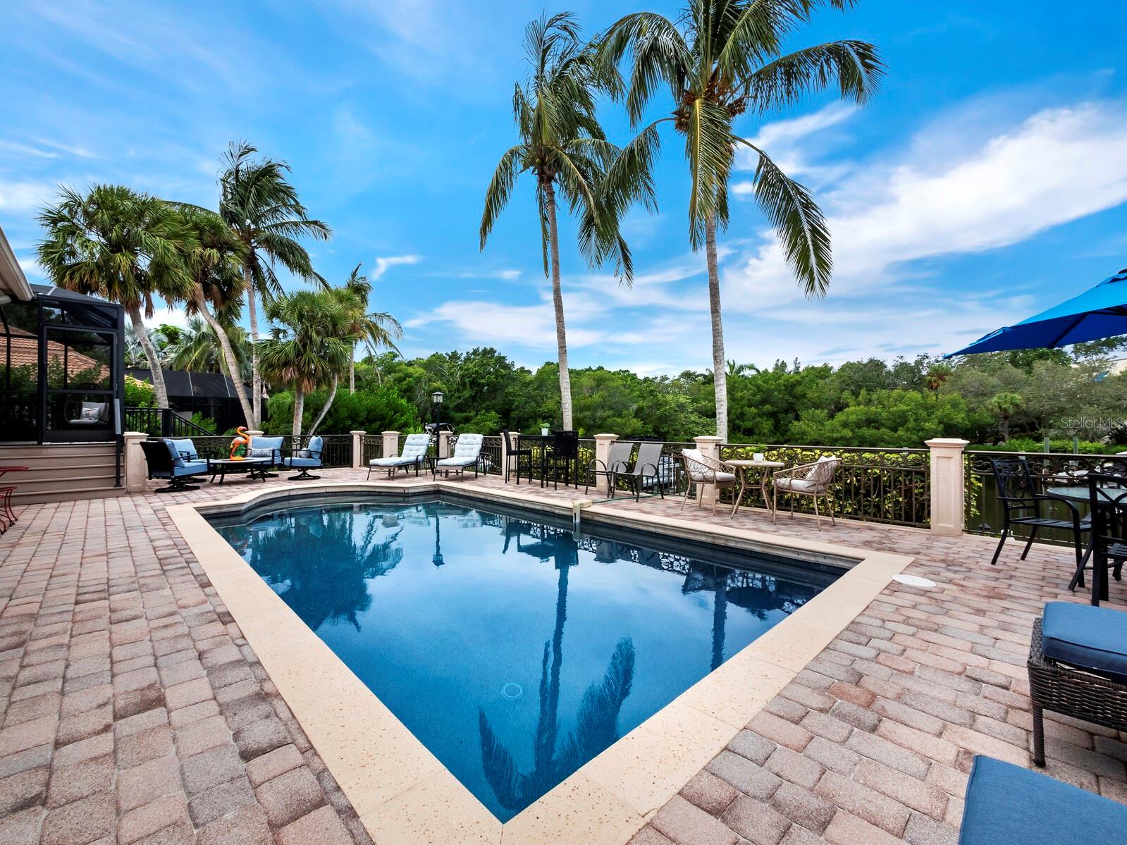 BAY ISLES - Residential