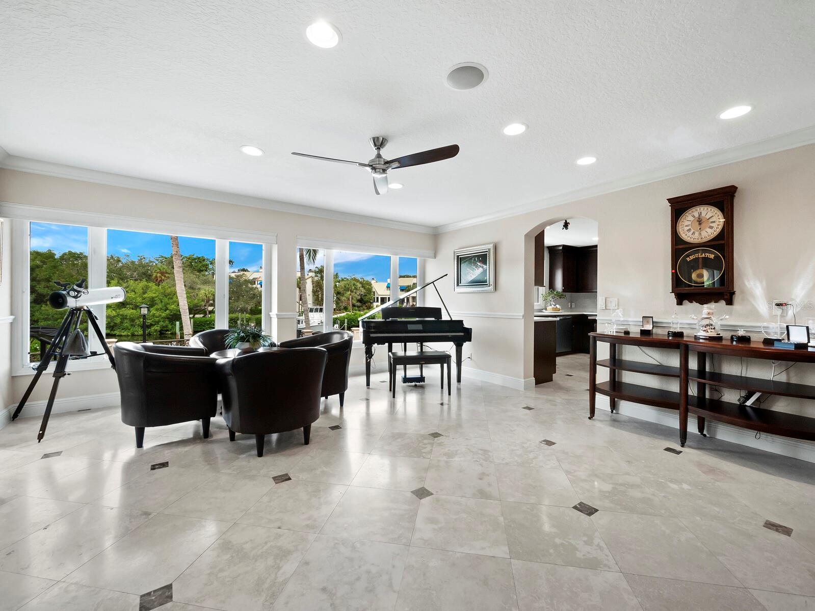 BAY ISLES - Residential