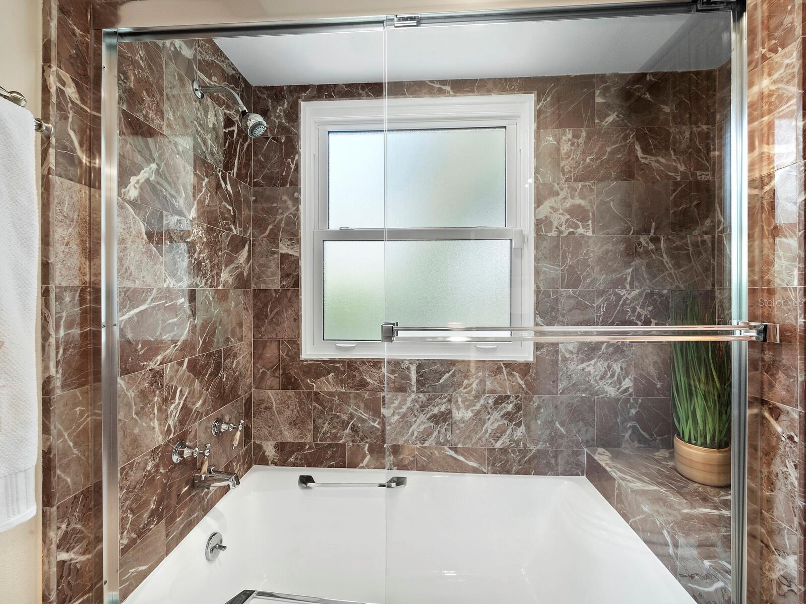 BAY ISLES - Residential