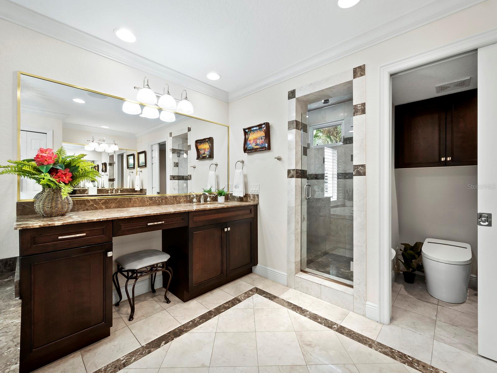 BAY ISLES - Residential