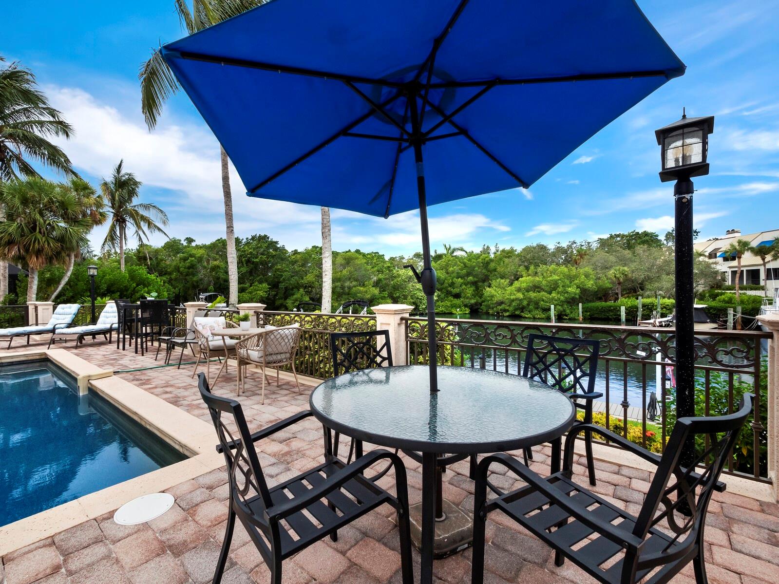 BAY ISLES - Residential