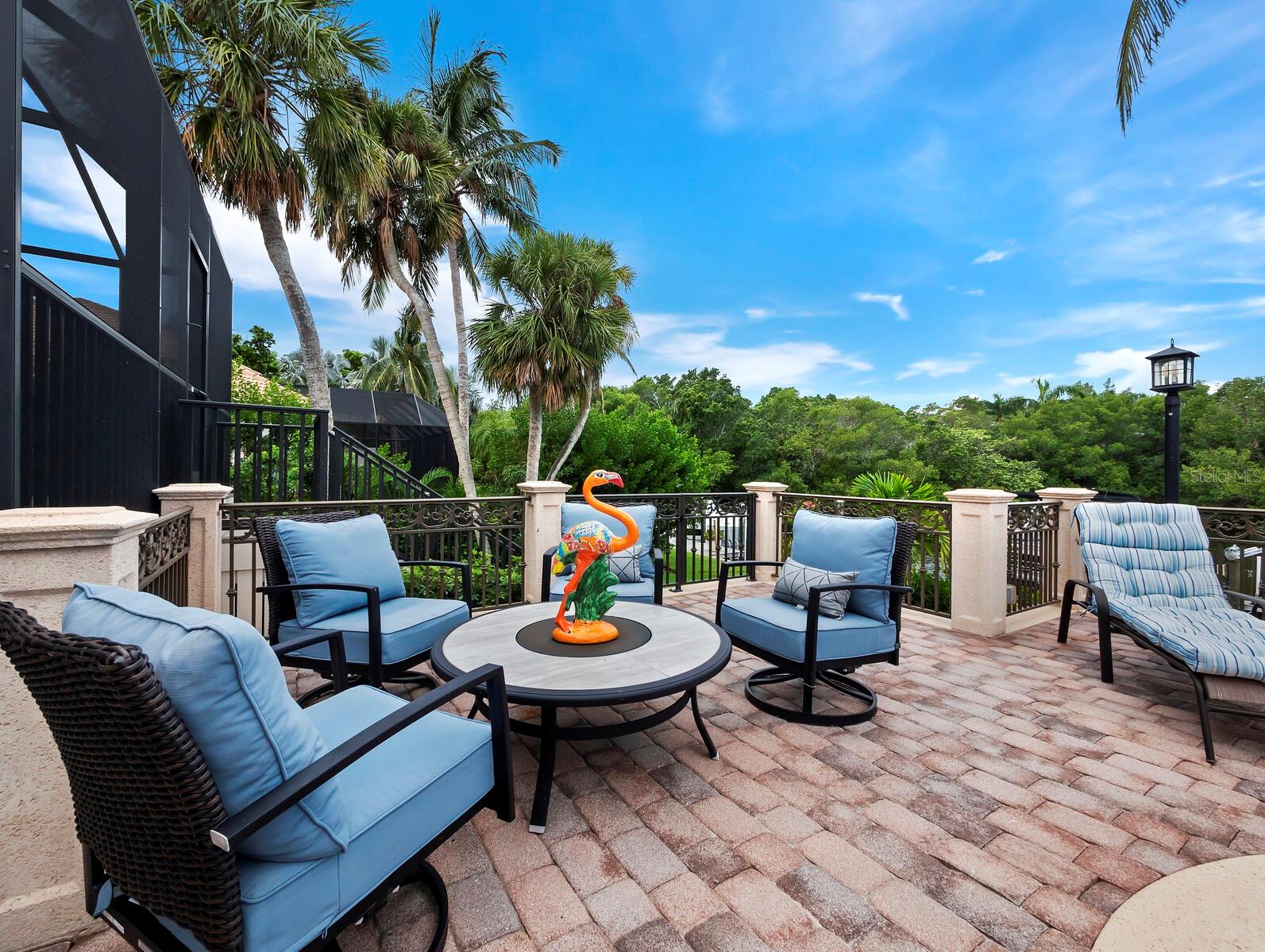 BAY ISLES - Residential