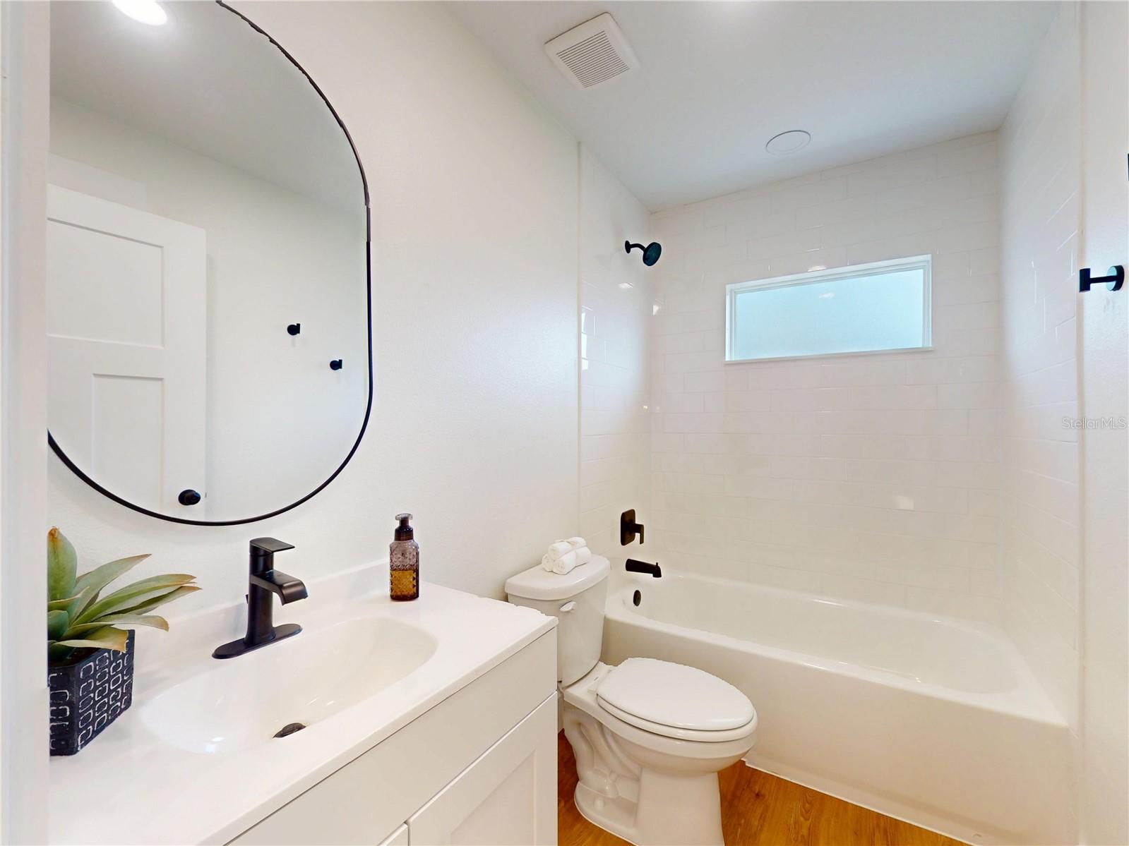 DELTONA LAKES - Residential