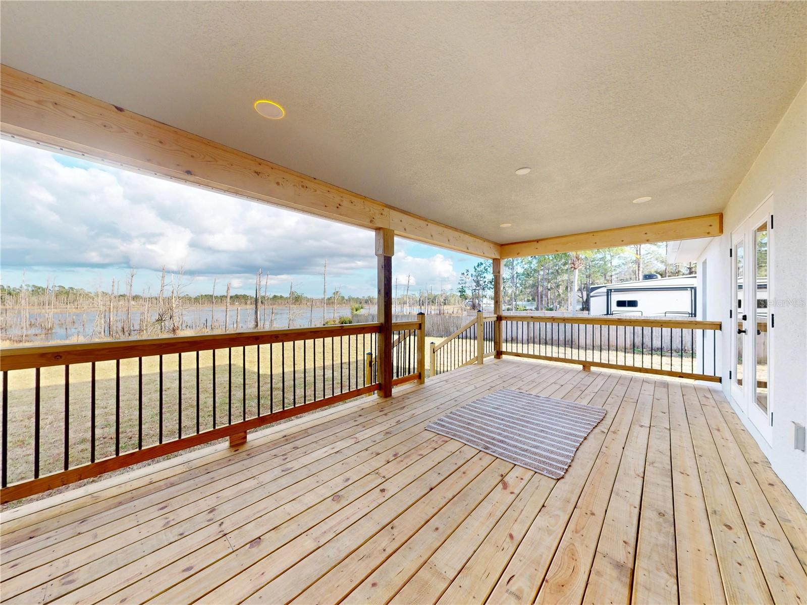 DELTONA LAKES - Residential