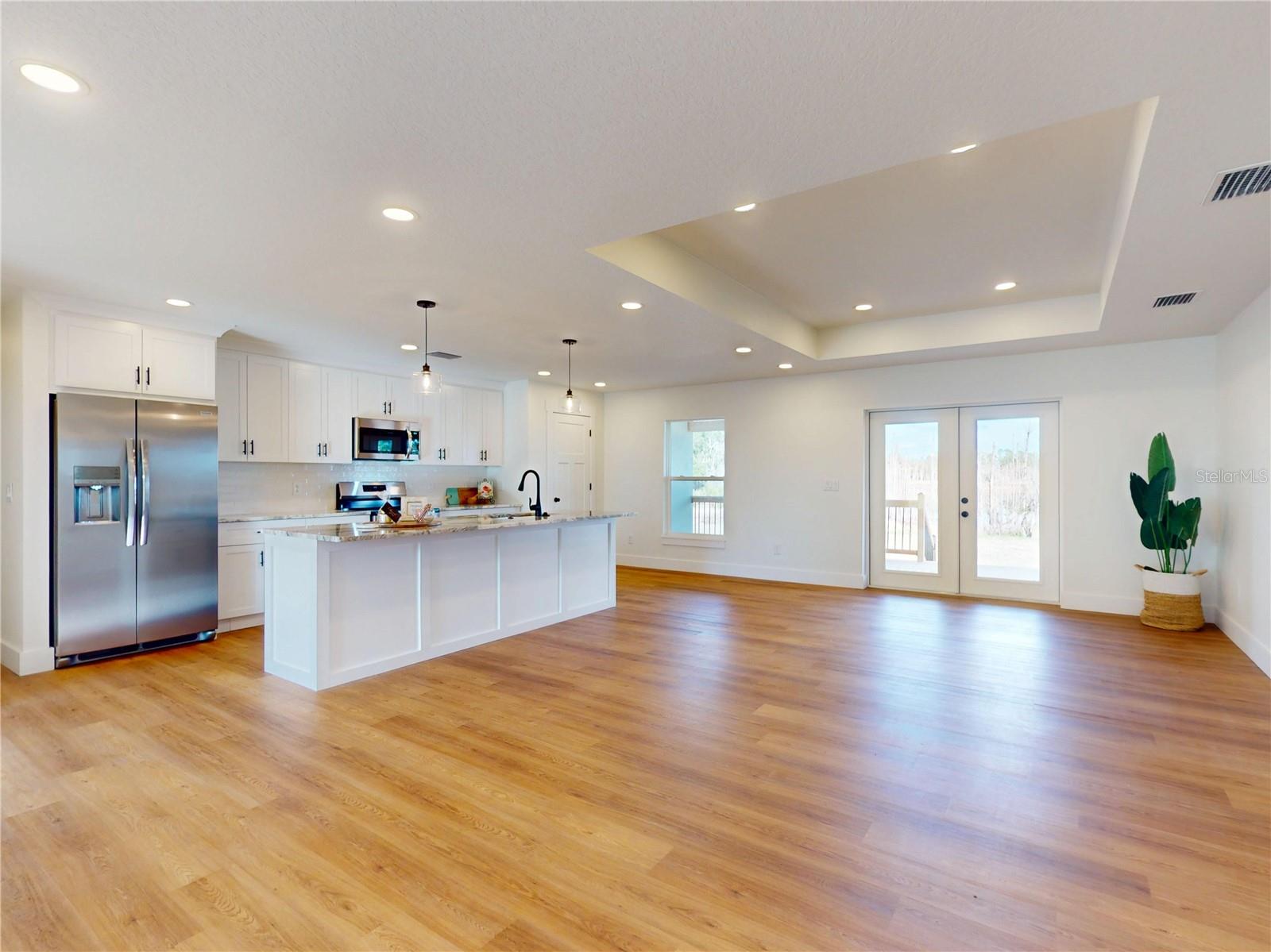 DELTONA LAKES - Residential