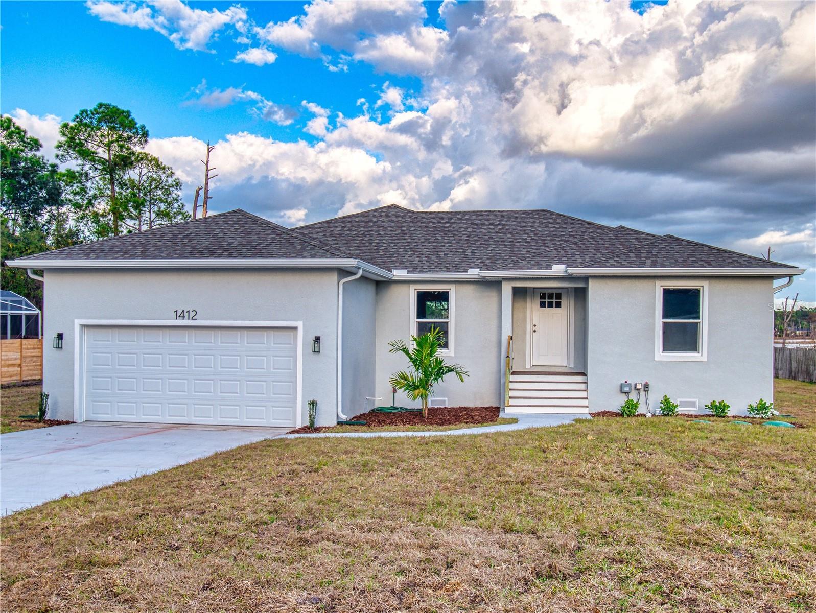DELTONA LAKES - Residential