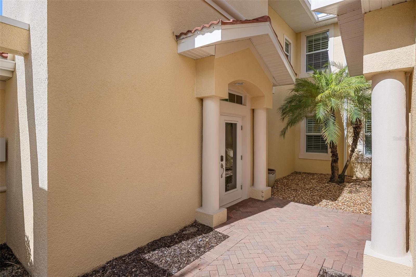 137 BELLA VISTA TERRACE 33C