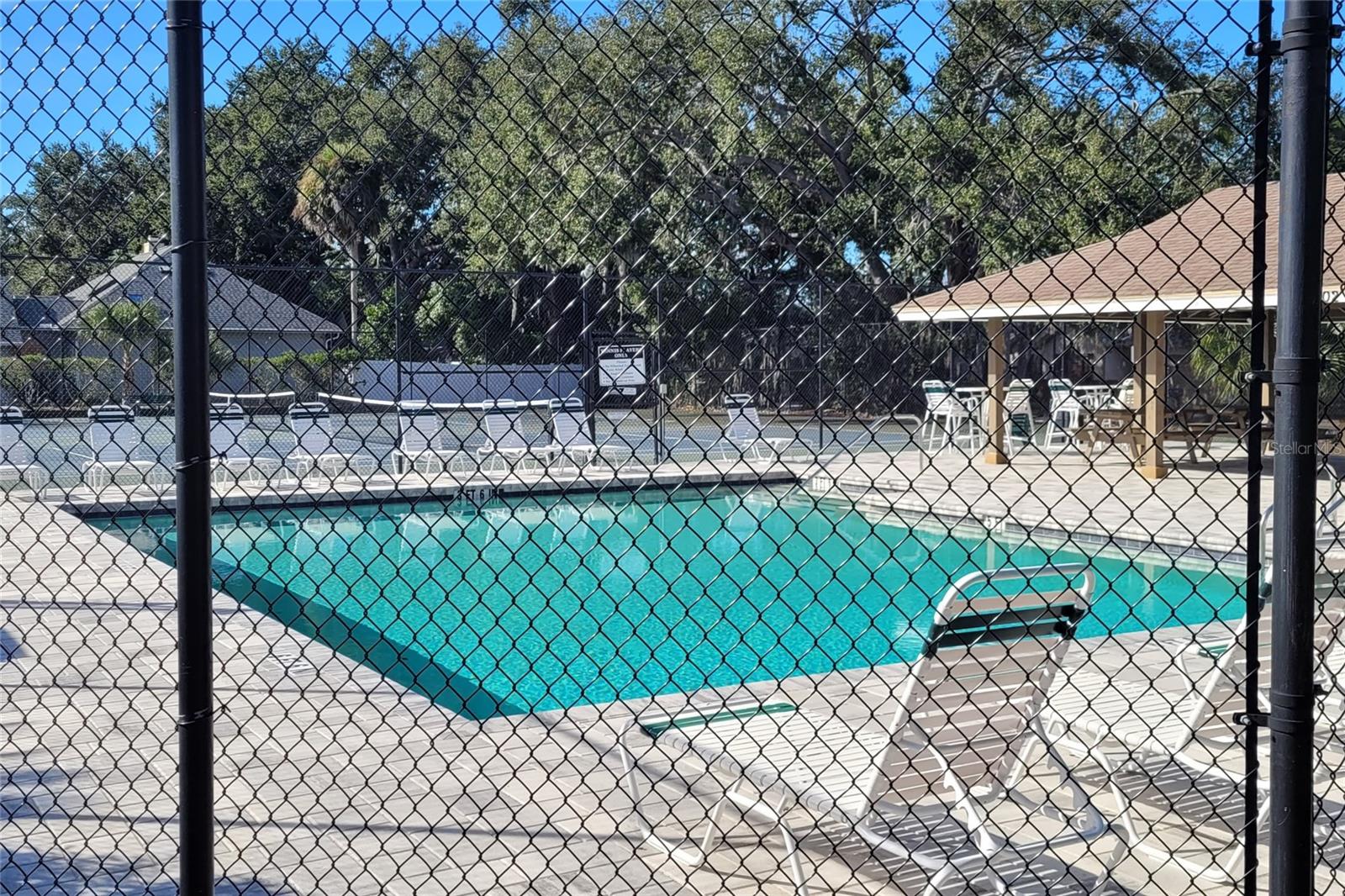 COUNTRY OAKS - Residential