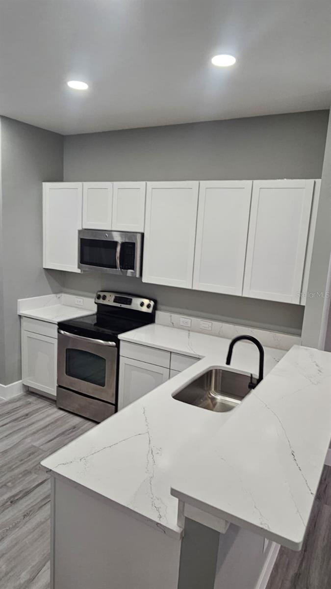 MILLENNIA PARK PH #1 - Residential Lease