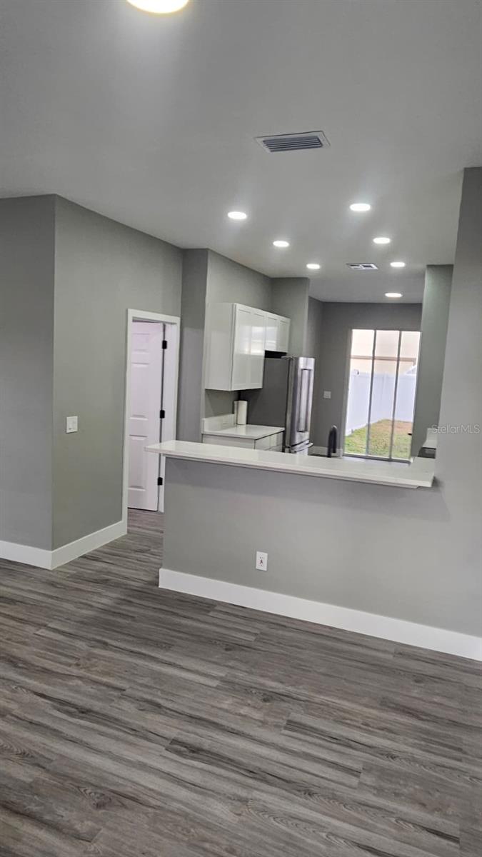 MILLENNIA PARK PH #1 - Residential Lease