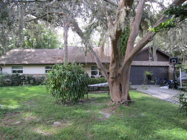 Lovely 3 Bedroom 2 bath home in the highly desirable area of Glen wood!! Home offers a large kitchen with upgraded appliances and cabinets with plenty of storage not to mention counter space.. Formal dining and Living room area with french doors leading out to the backyard..
Family room with a real wood burning fireplace.. The outside area has numerous plants and vegetation not to mention fruit trees.
Call now for your private showing... Home does need some TLC .. seller will credit