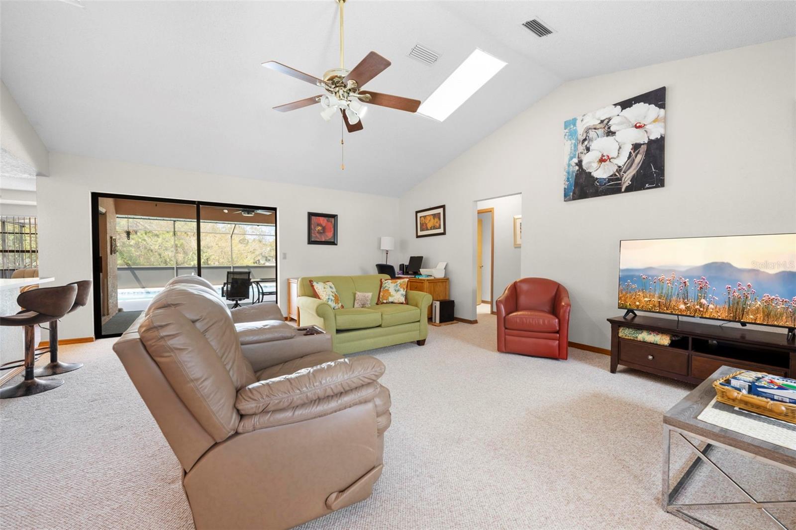 SPRING HILL - Residential