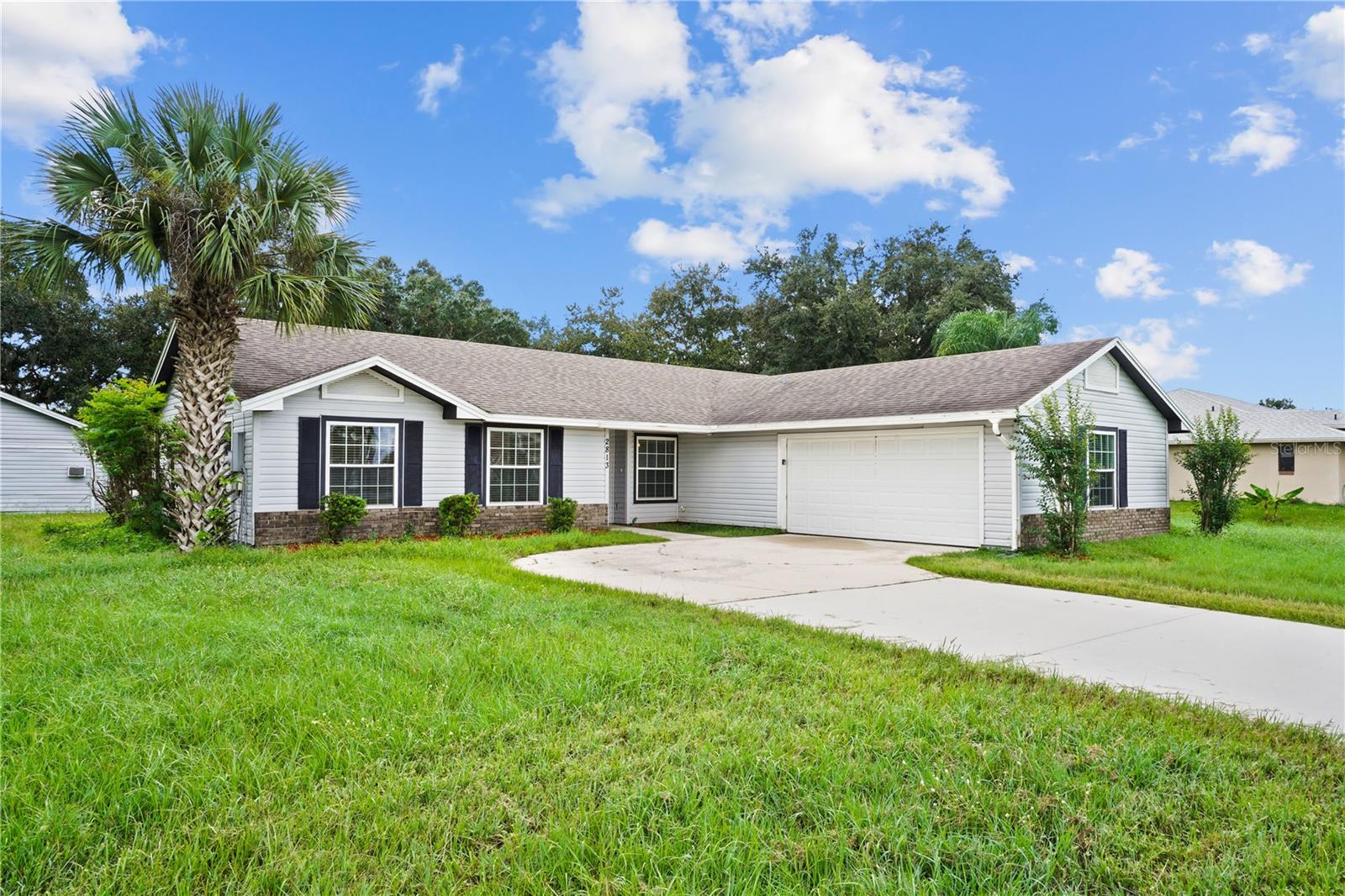 2813 LONGLEAF COURT
