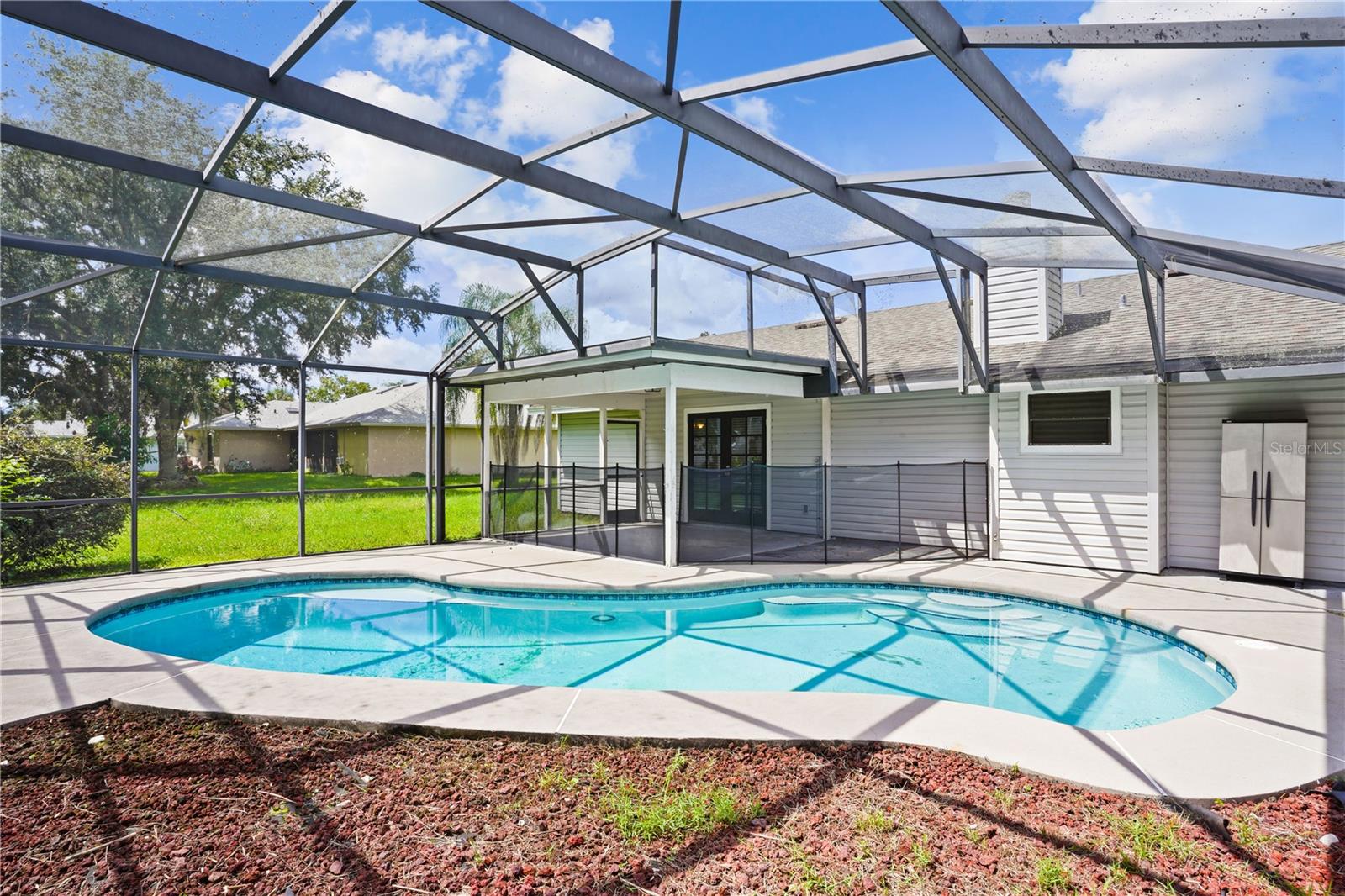 2813 LONGLEAF COURT