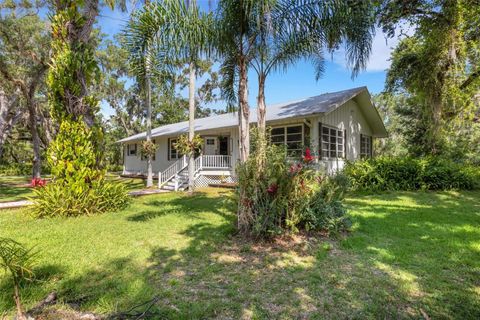 Single Family Residence in SARASOTA FL 14018 PINE WOODS LANE.jpg