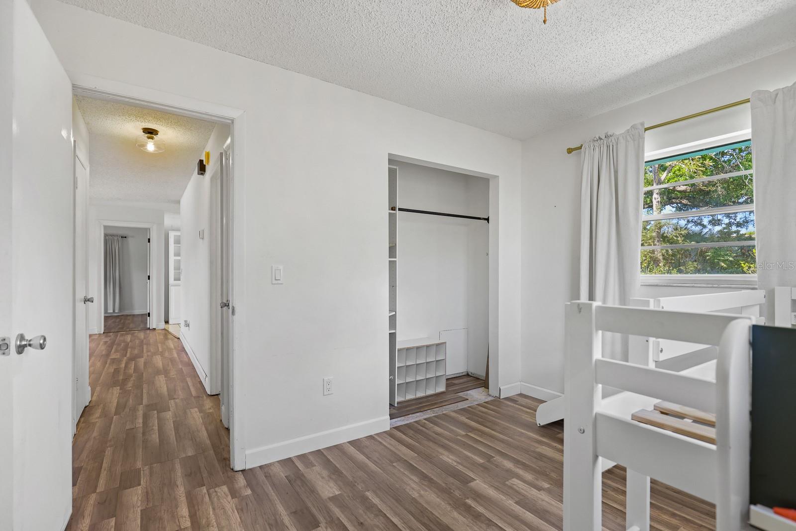 SALLS LAKE PARK 3RD ADD - Residential