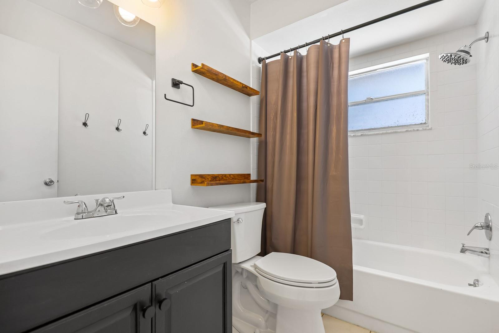 SALLS LAKE PARK 3RD ADD - Residential