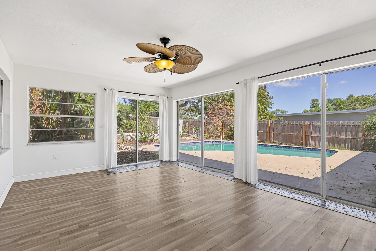 SALLS LAKE PARK 3RD ADD - Residential