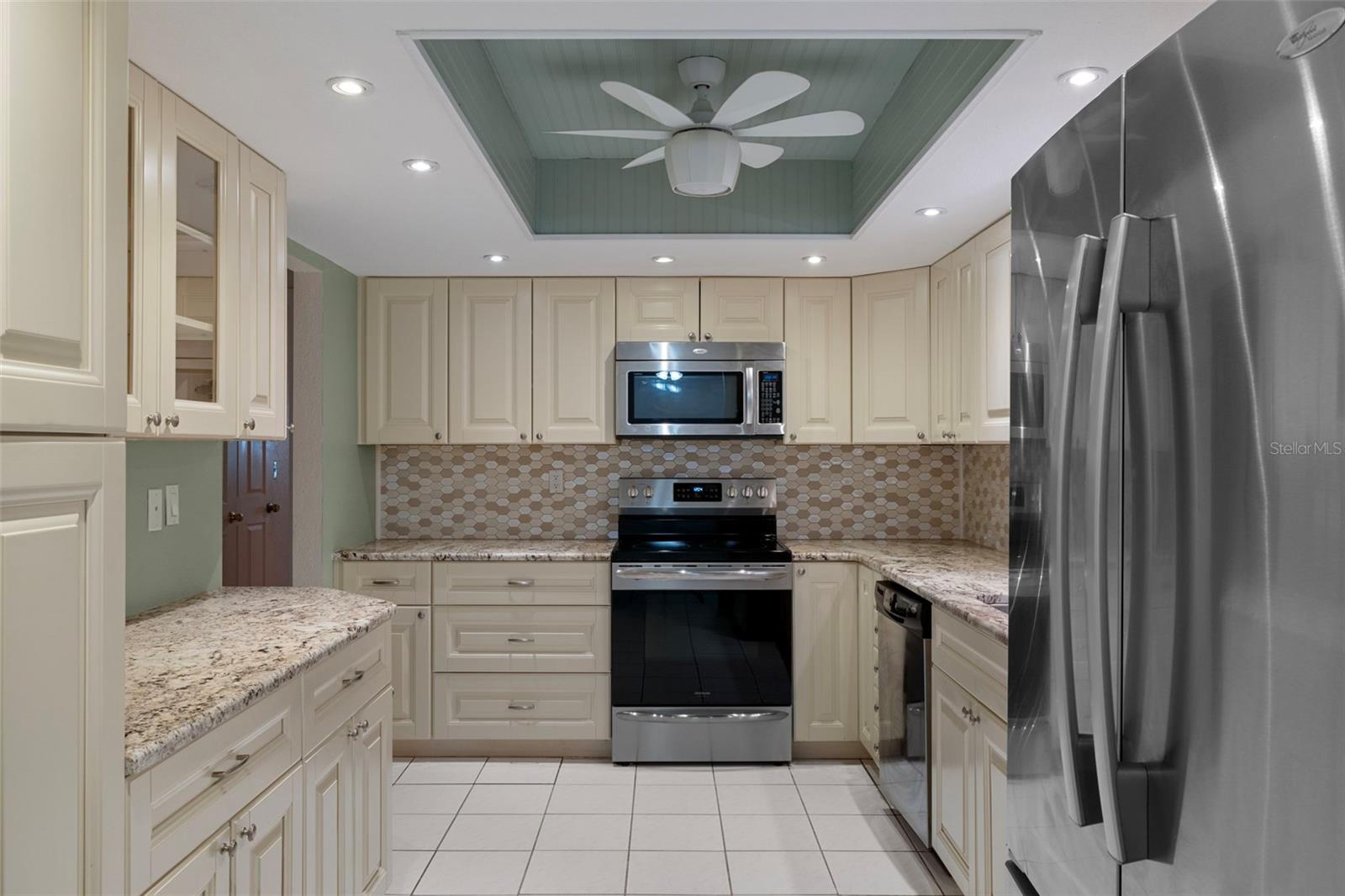 SPRING HILL - Residential