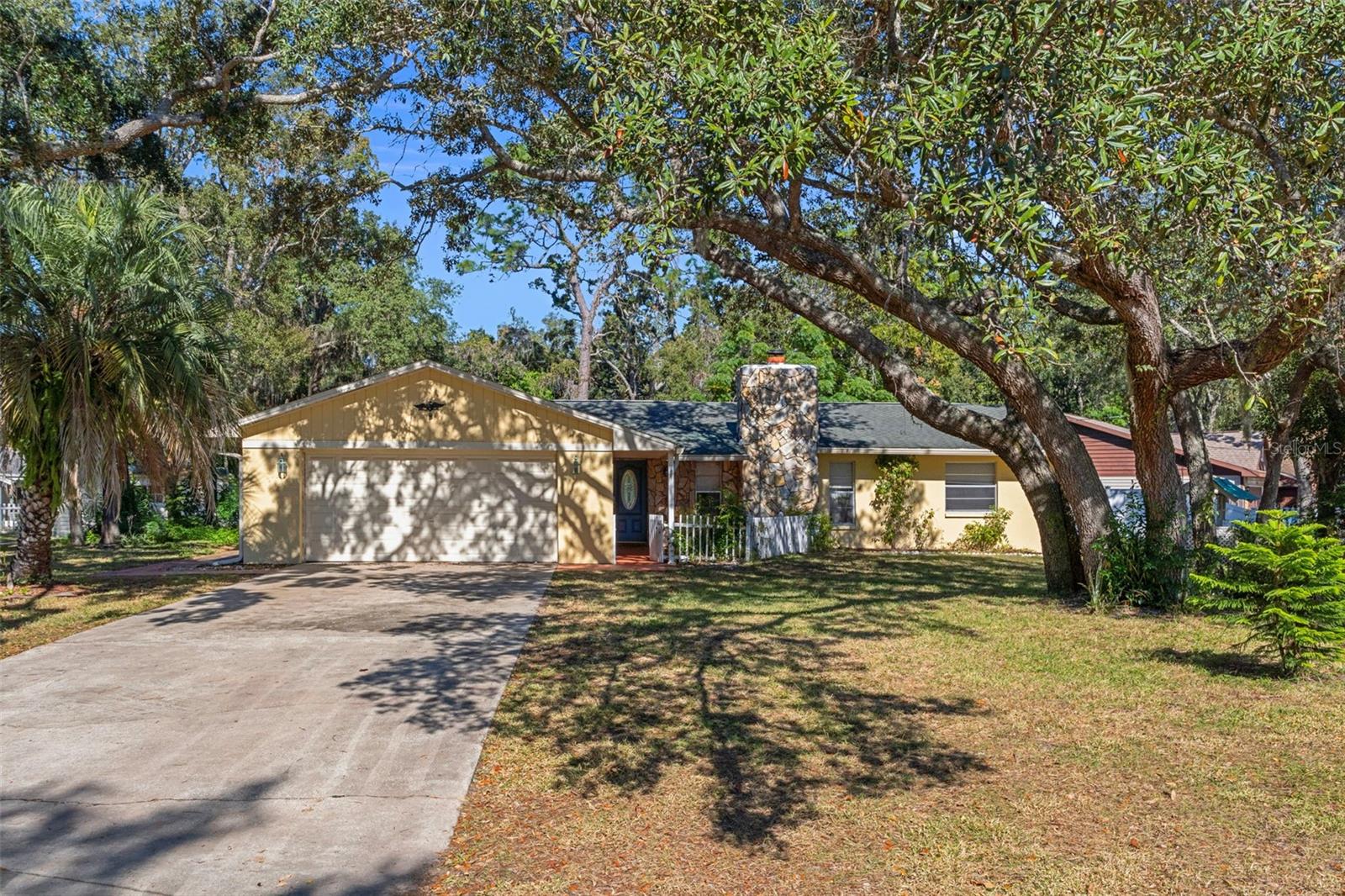 SPRING HILL - Residential