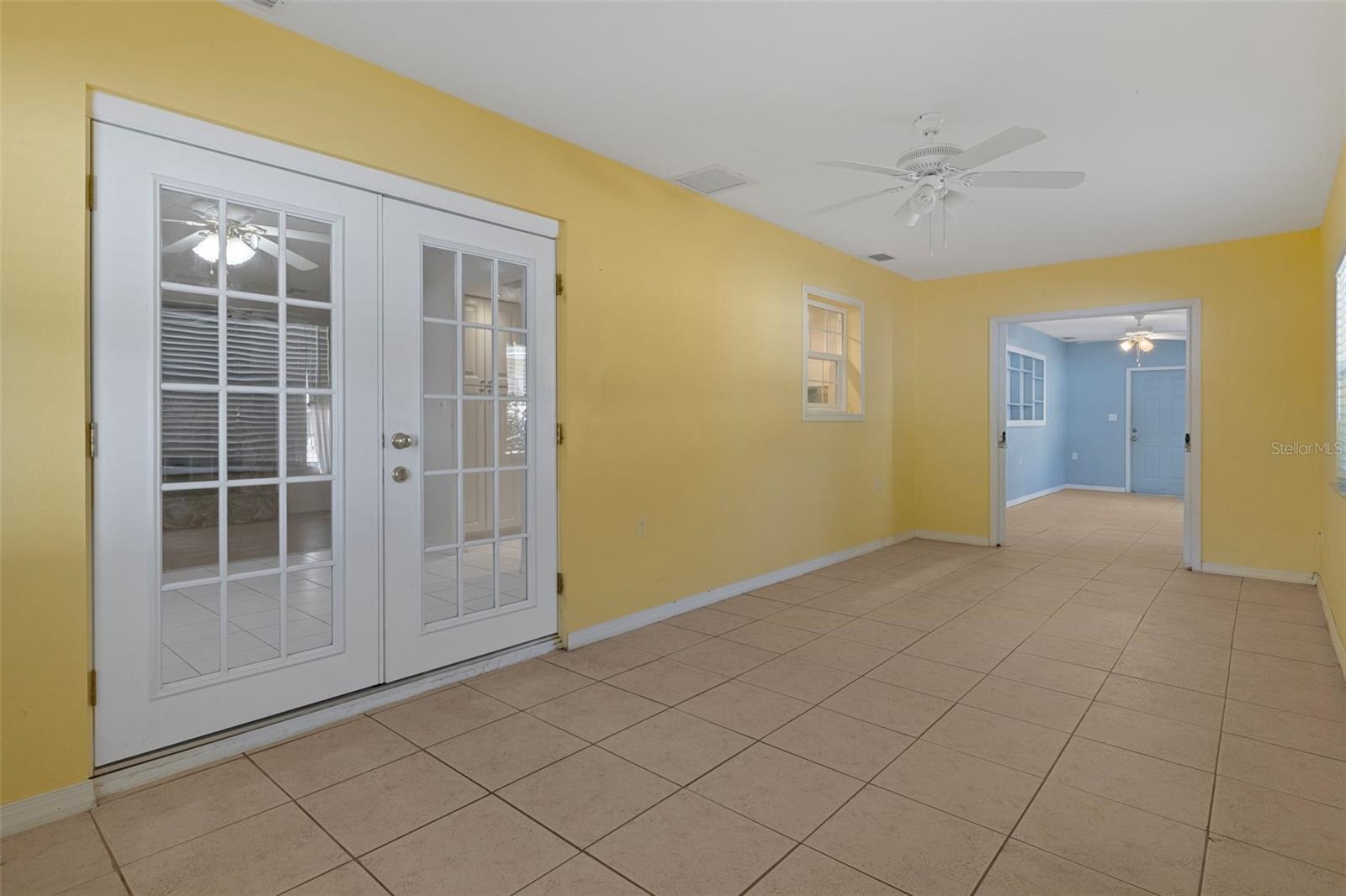 SPRING HILL - Residential