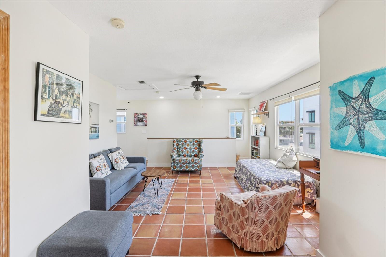 PENGUIN CABANA SUB - Residential