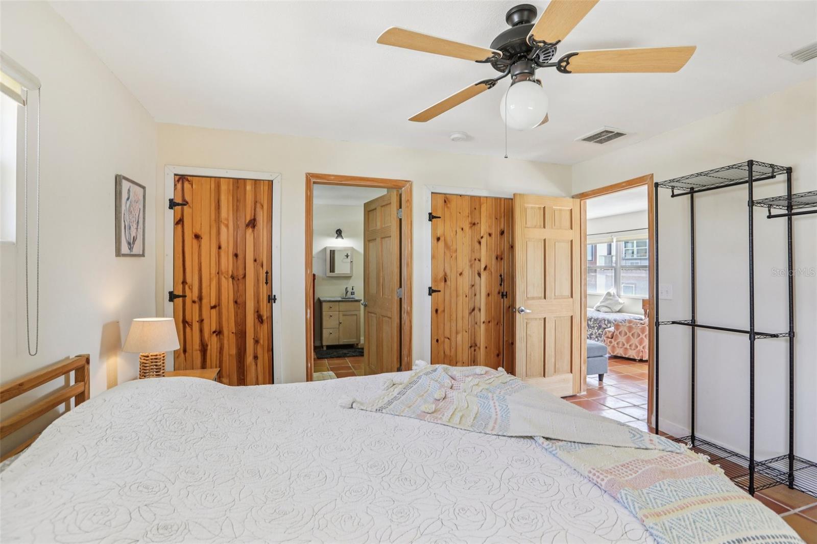 PENGUIN CABANA SUB - Residential